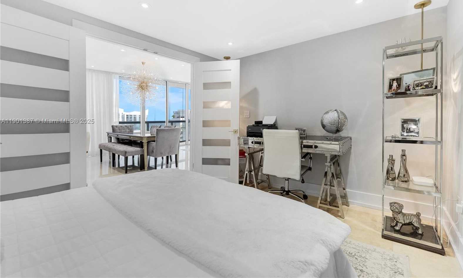 Small Image of 495 BRICKELL AVE #3802, Miami Number 25