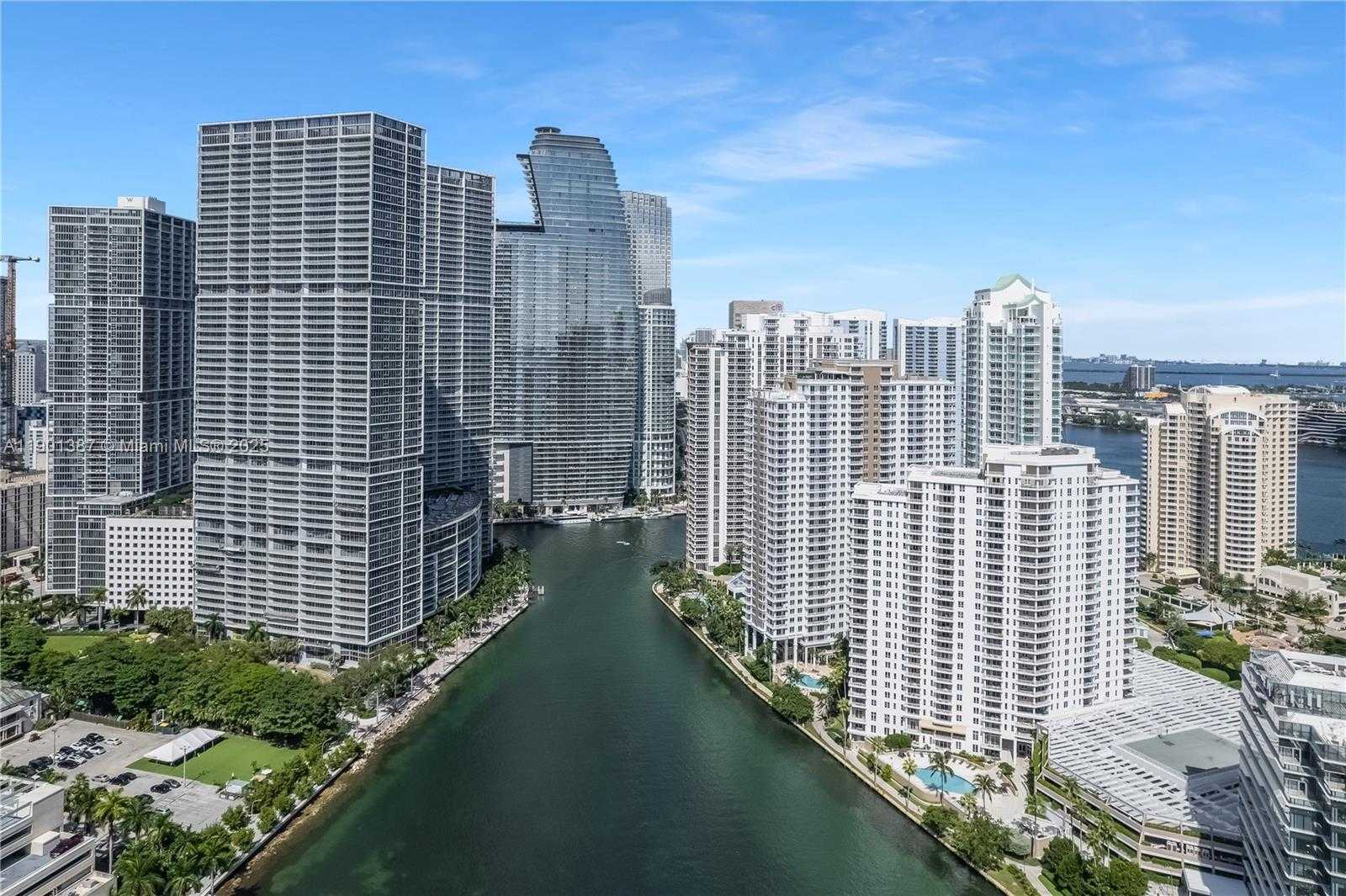 Small Image of 495 BRICKELL AVE #3802, Miami Number 32