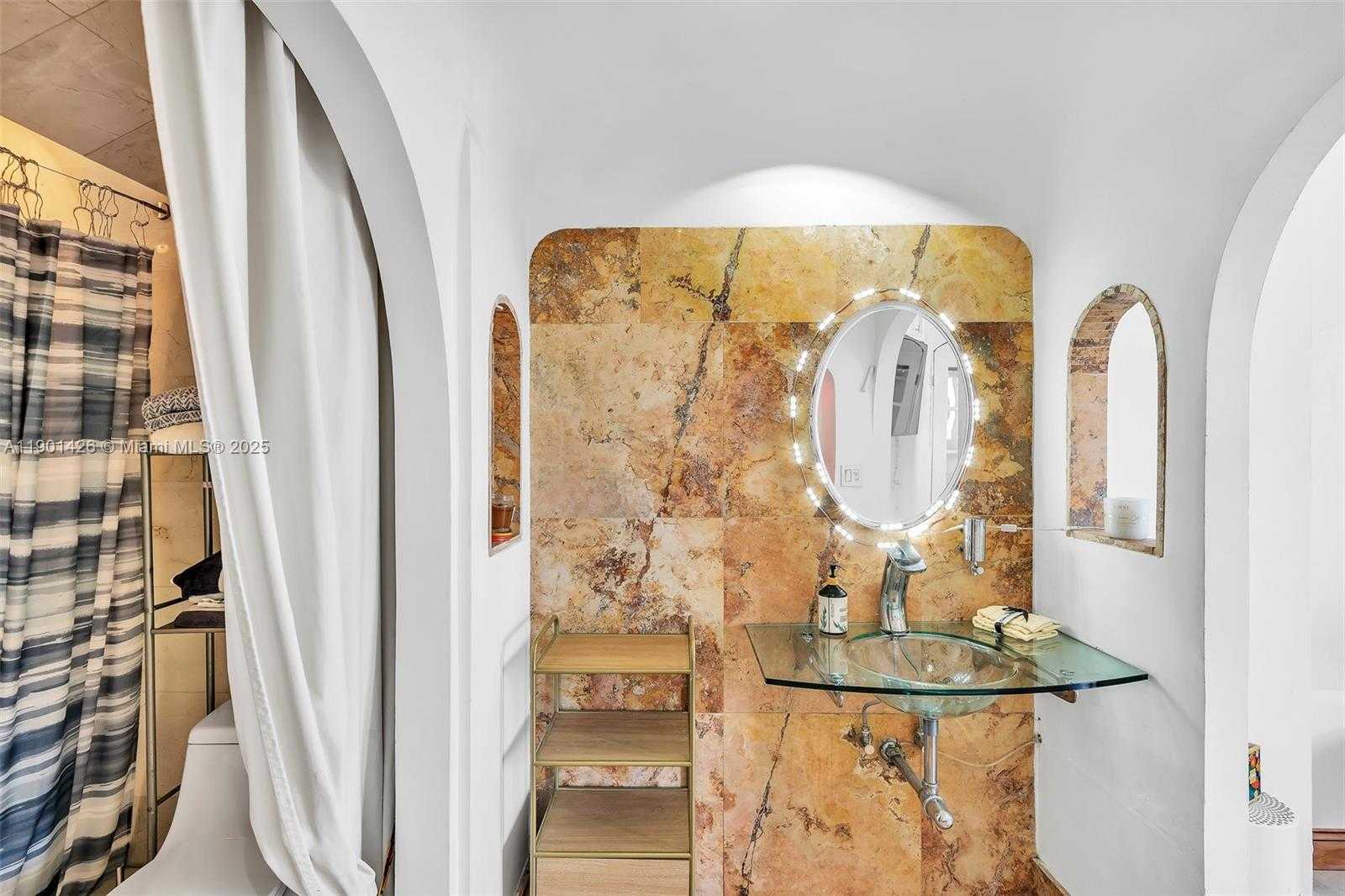 Small Image of 20301 WEST COUNTRY CLUB DR #PH22, Aventura Number 23