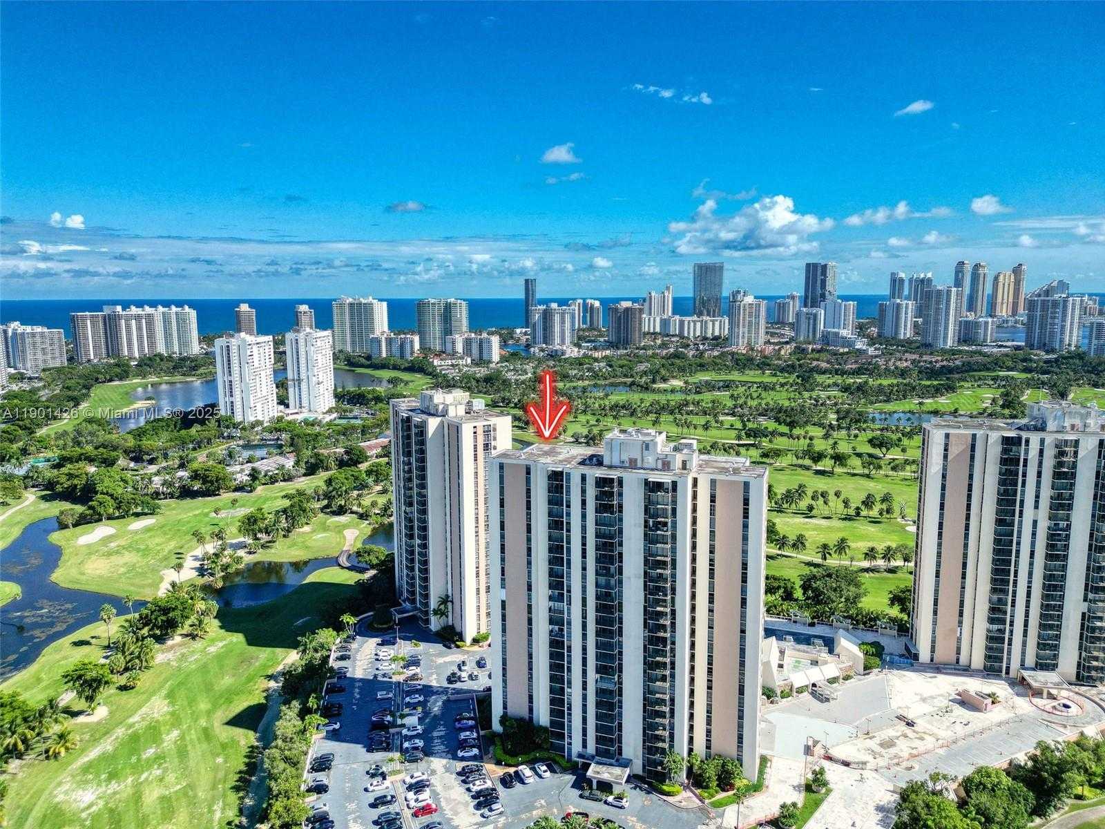 Small Image of 20301 WEST COUNTRY CLUB DR #PH22, Aventura Number 3