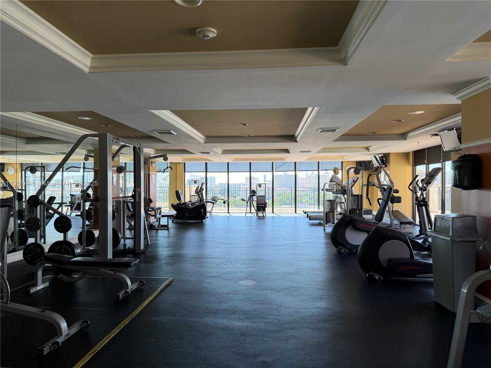 Small Image of 888 SOUTH DOUGLAS RD #917, Coral Gables Number 25