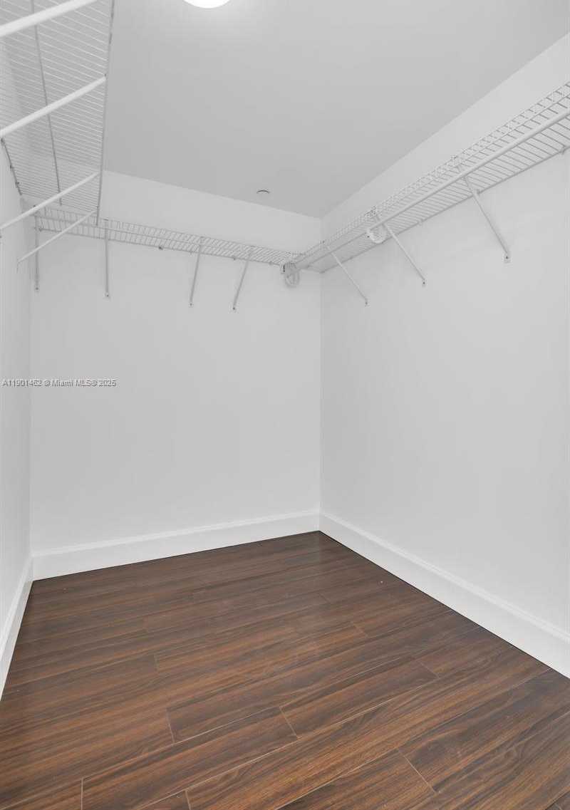 Small Image of 2101 BRICKELL AVE #306, Miami Number 17
