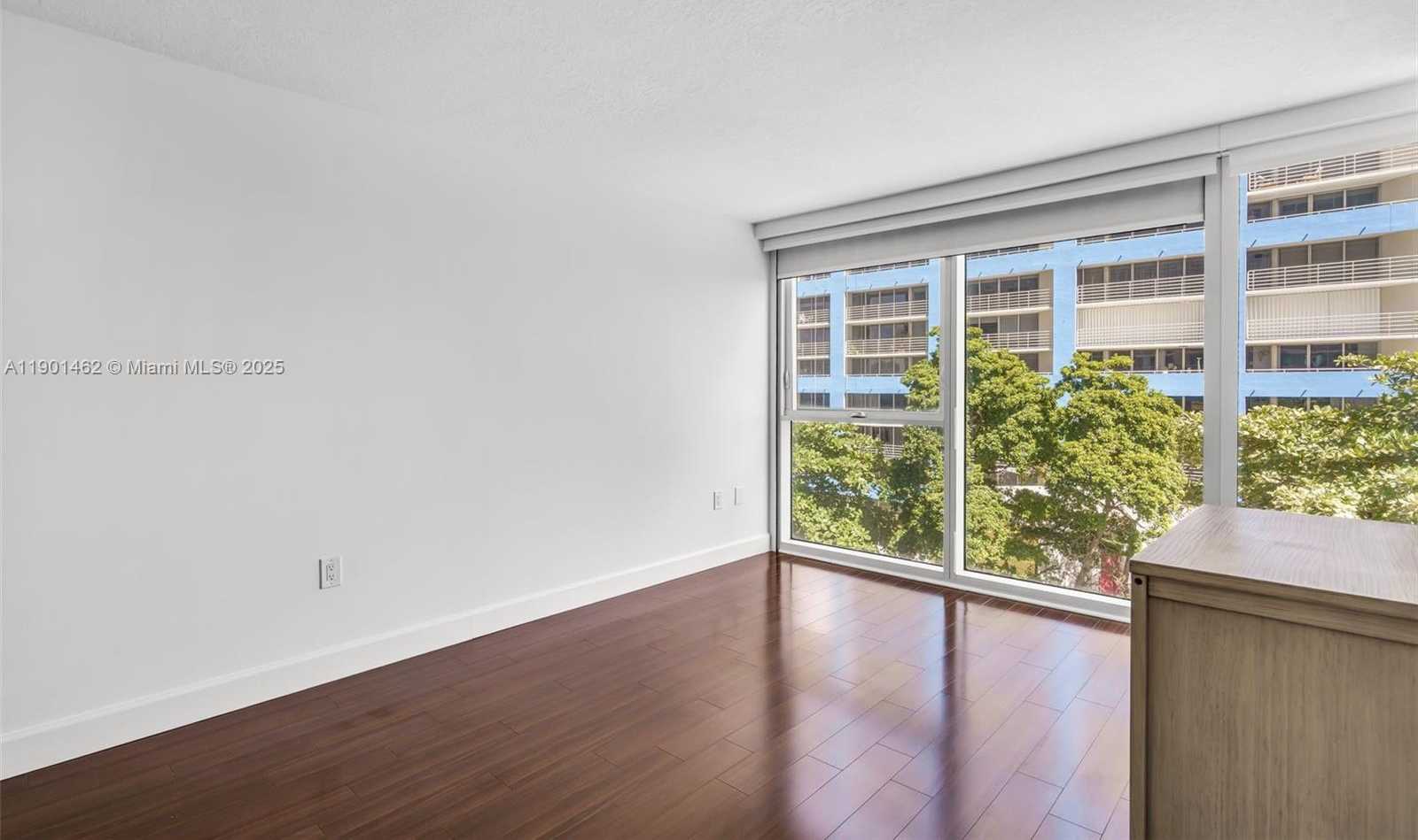 Small Image of 2101 BRICKELL AVE #306, Miami Number 21