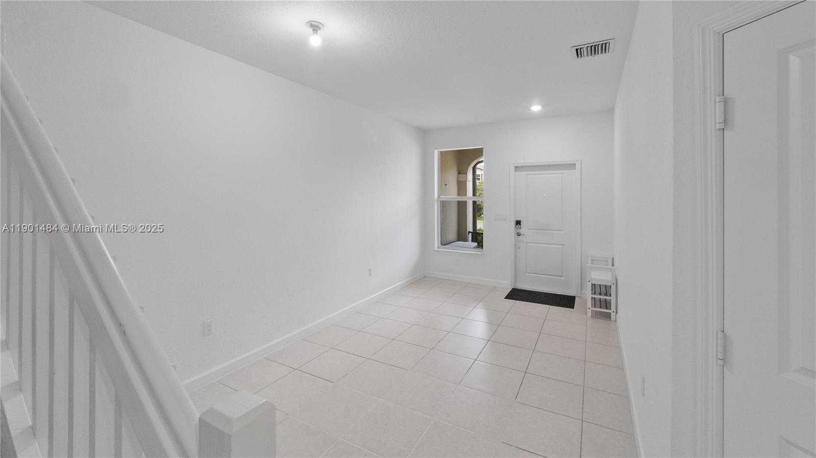 Small Image of 5544 NORTH WEST 27TH PL, Lauderhill Number 8
