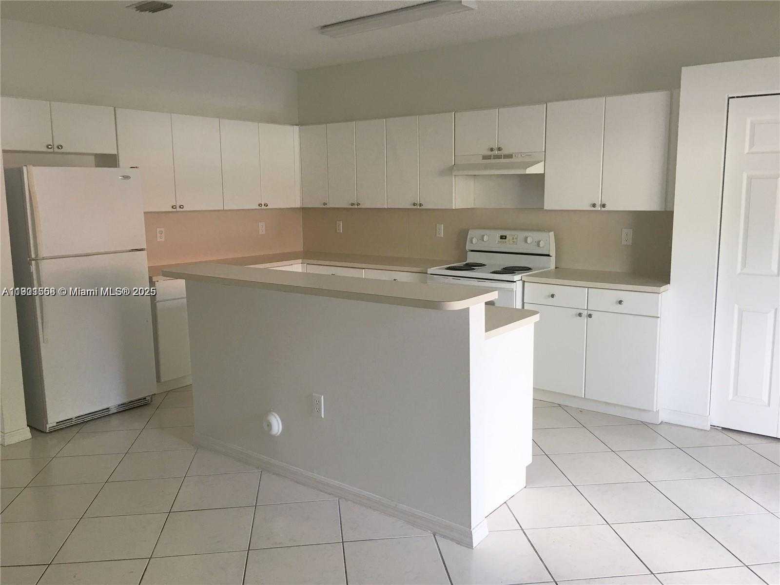 Small Image of 2233 SOUTH EAST 24TH PL, Homestead Number 2