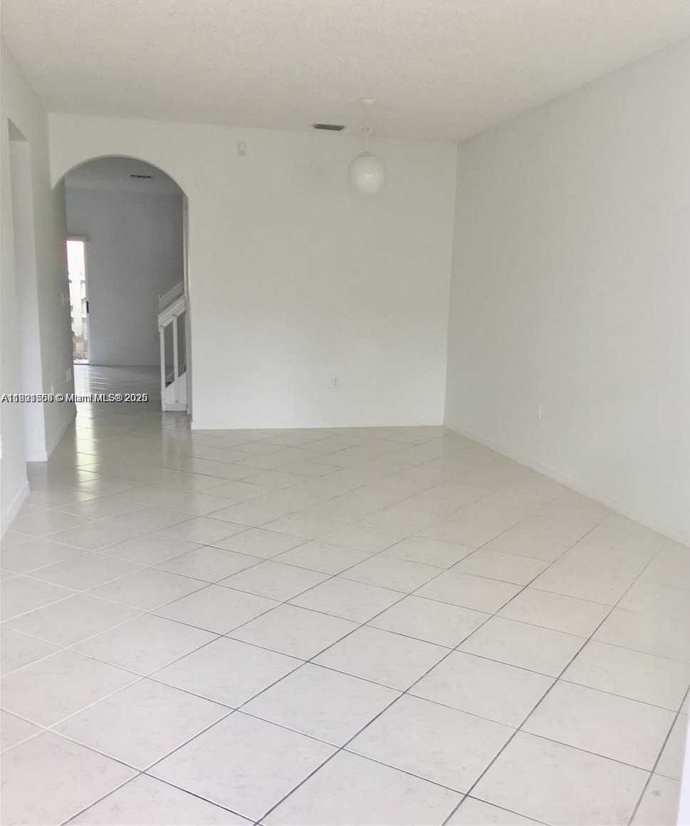 Small Image of 2233 SOUTH EAST 24TH PL, Homestead Number 3