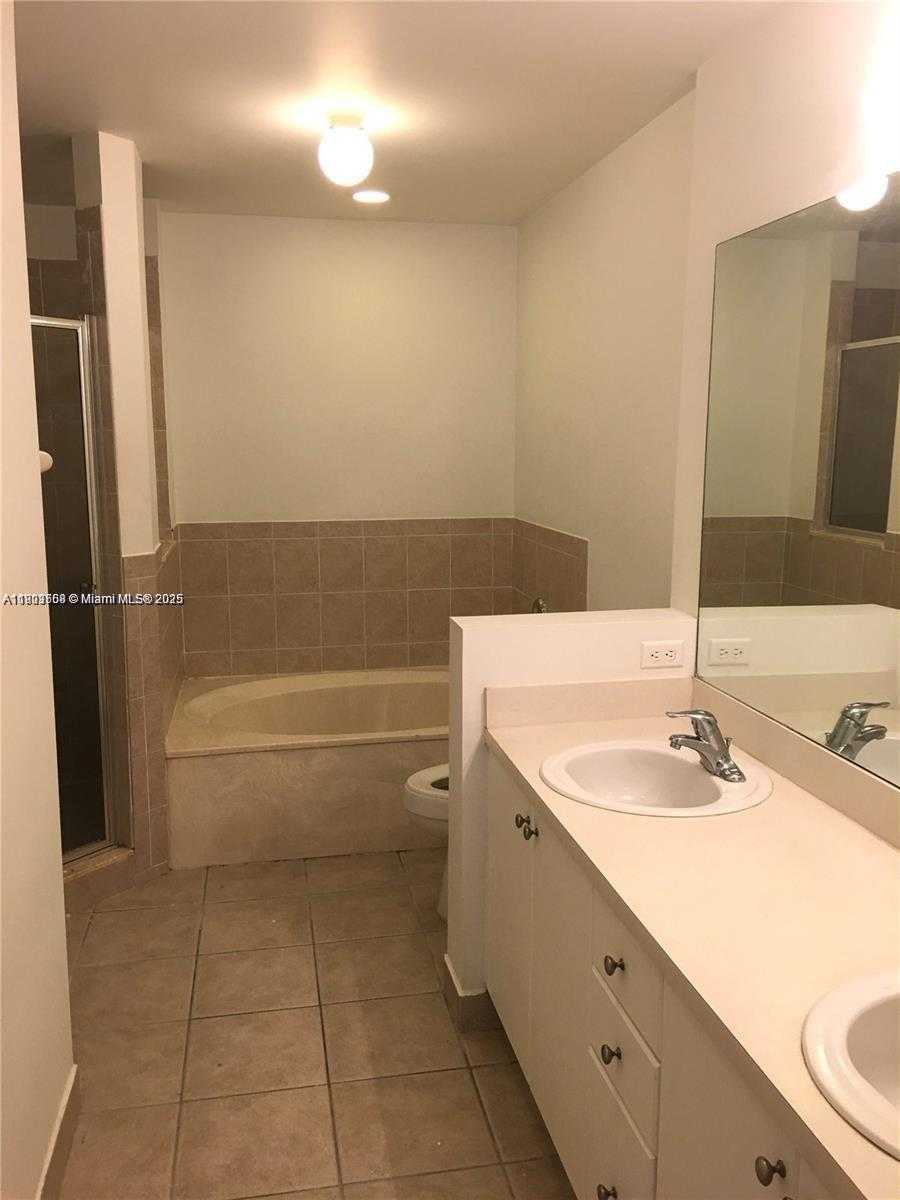 Small Image of 2233 SOUTH EAST 24TH PL, Homestead Number 9