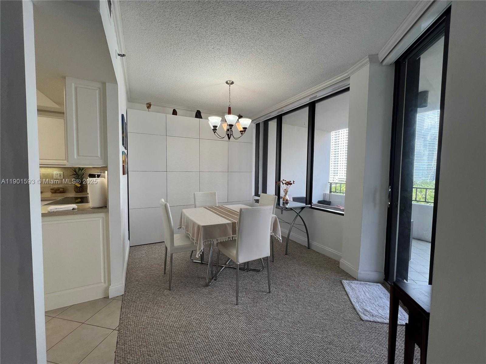 Small Image of 520 BRICKELL KEY DR #A900, Miami Number 14