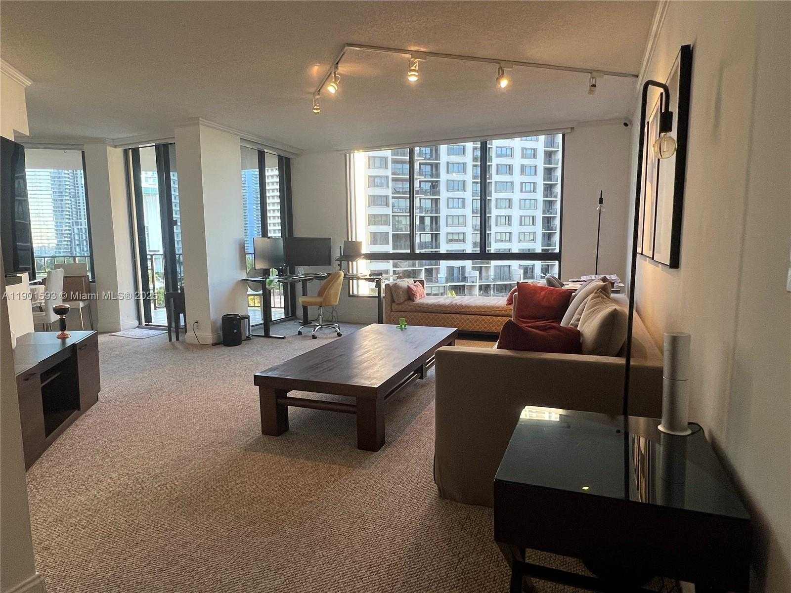 Small Image of 520 BRICKELL KEY DR #A900, Miami Number 27