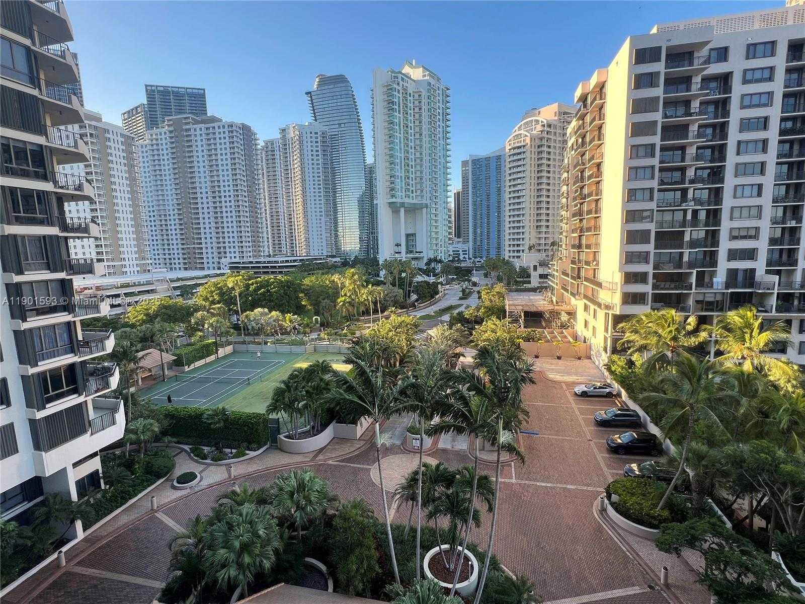 Small Image of 520 BRICKELL KEY DR #A900, Miami Number 33