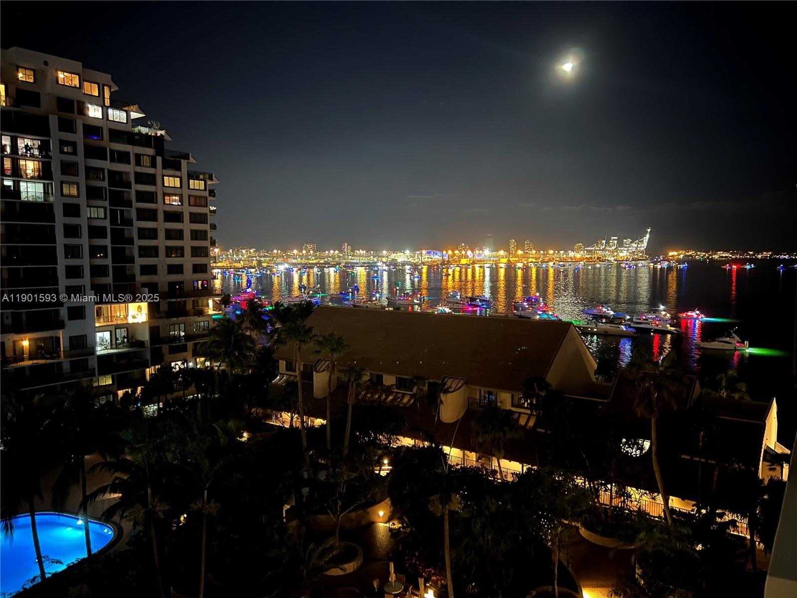 Small Image of 520 BRICKELL KEY DR #A900, Miami Number 52