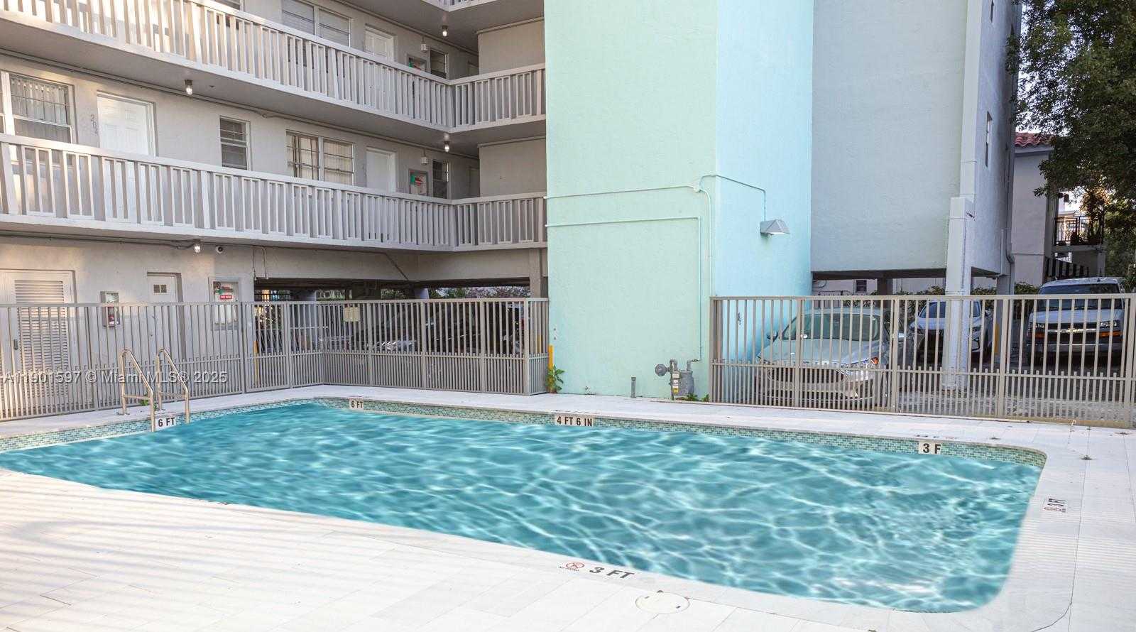 Small Image of 7620 CARLYLE AVE #205, Miami Beach Number 11