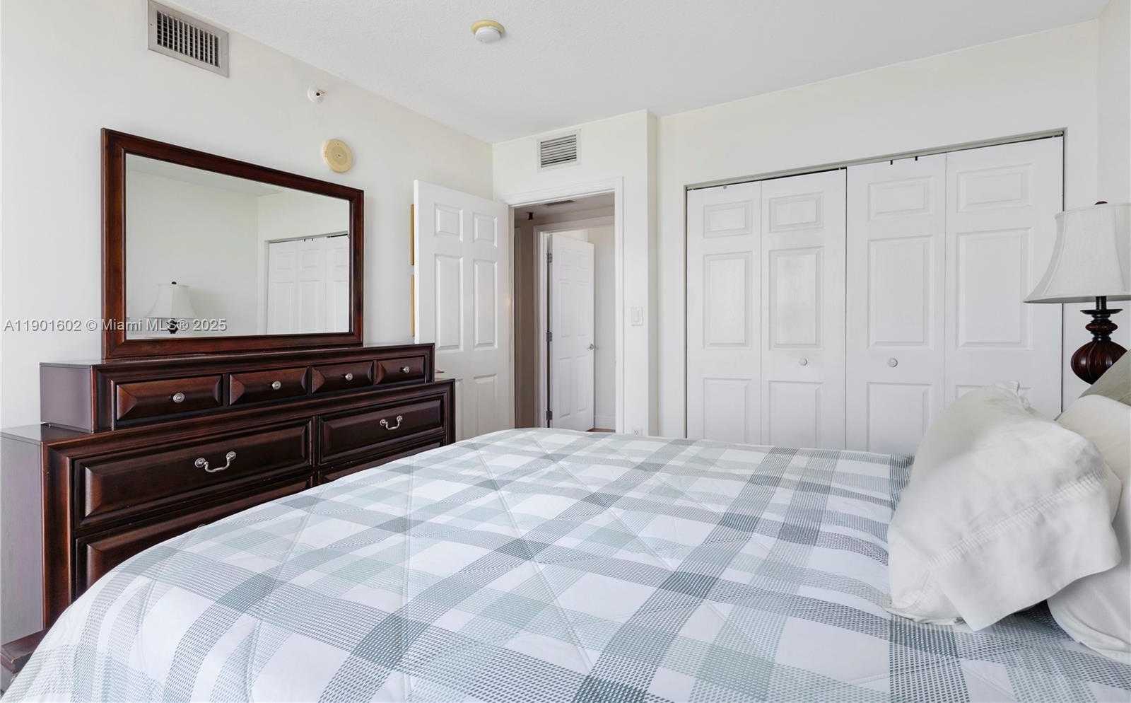 Small Image of 900 SOUTH WEST 8TH ST #1009, Miami Number 16