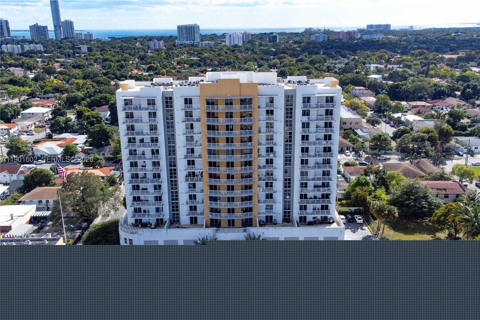 Small Image of 900 SOUTH WEST 8TH ST #1009, Miami Number 26