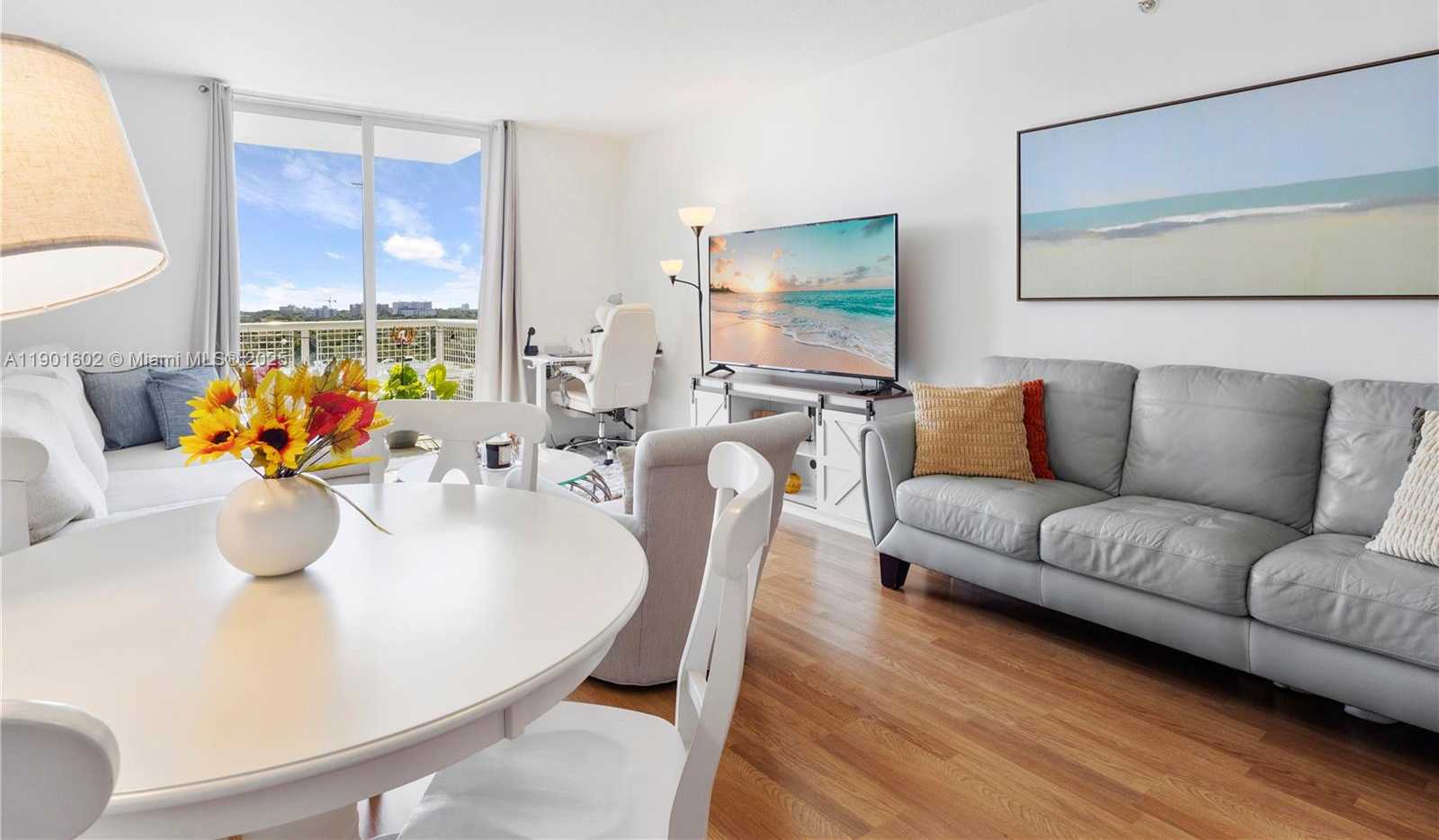 Small Image of 900 SOUTH WEST 8TH ST #1009, Miami Number 6