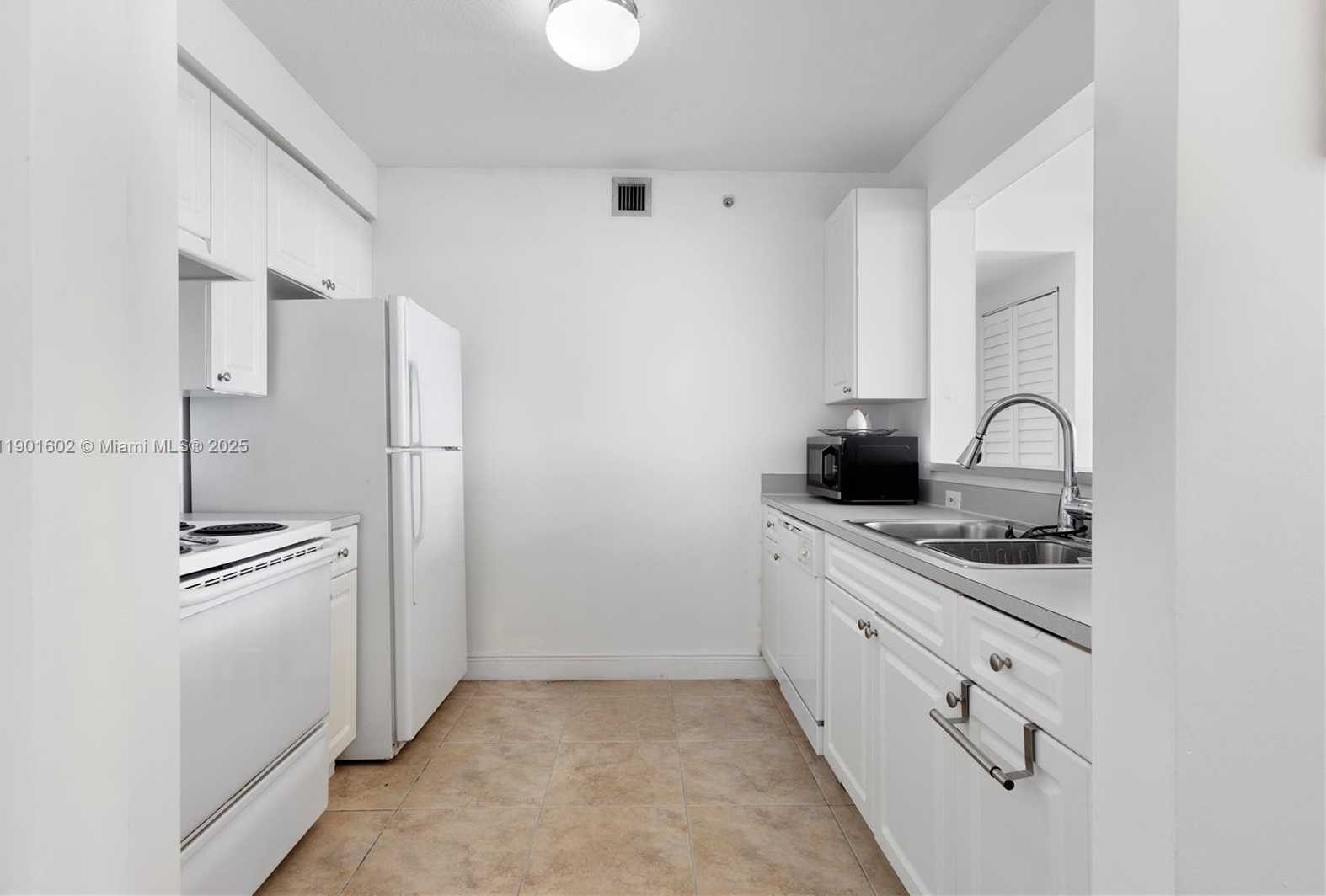 Small Image of 900 SOUTH WEST 8TH ST #1009, Miami Number 9