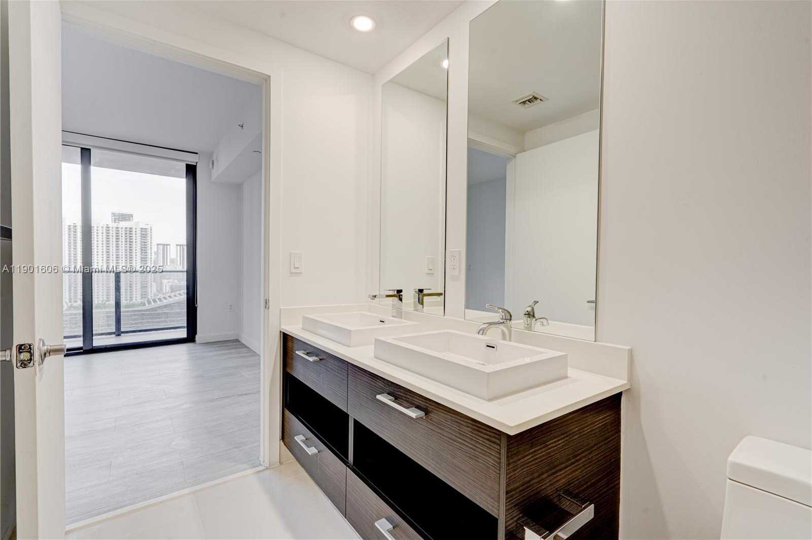 Small Image of 45 SOUTH WEST 9TH ST #2408, Miami Number 11