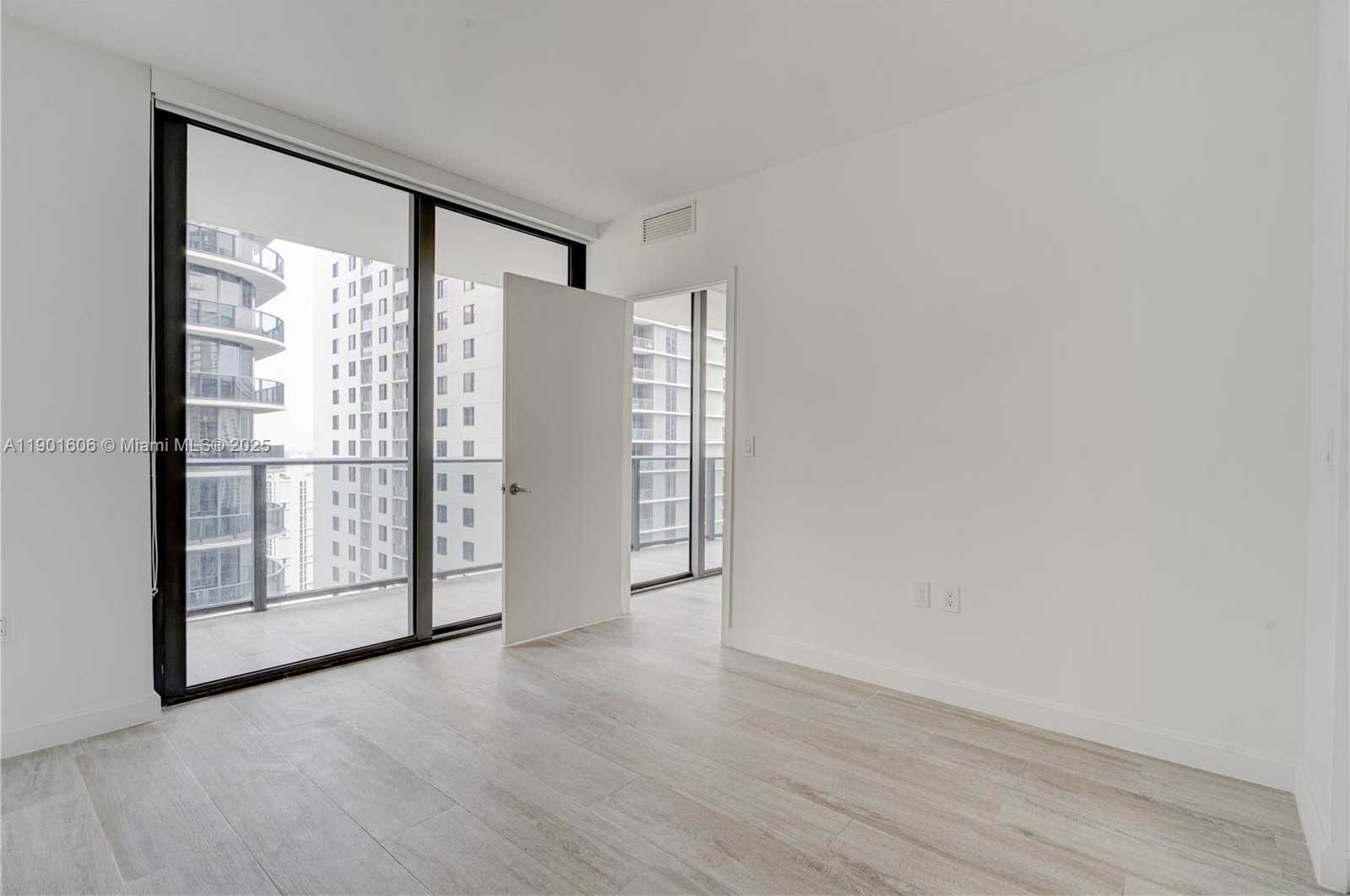 Small Image of 45 SOUTH WEST 9TH ST #2408, Miami Number 15