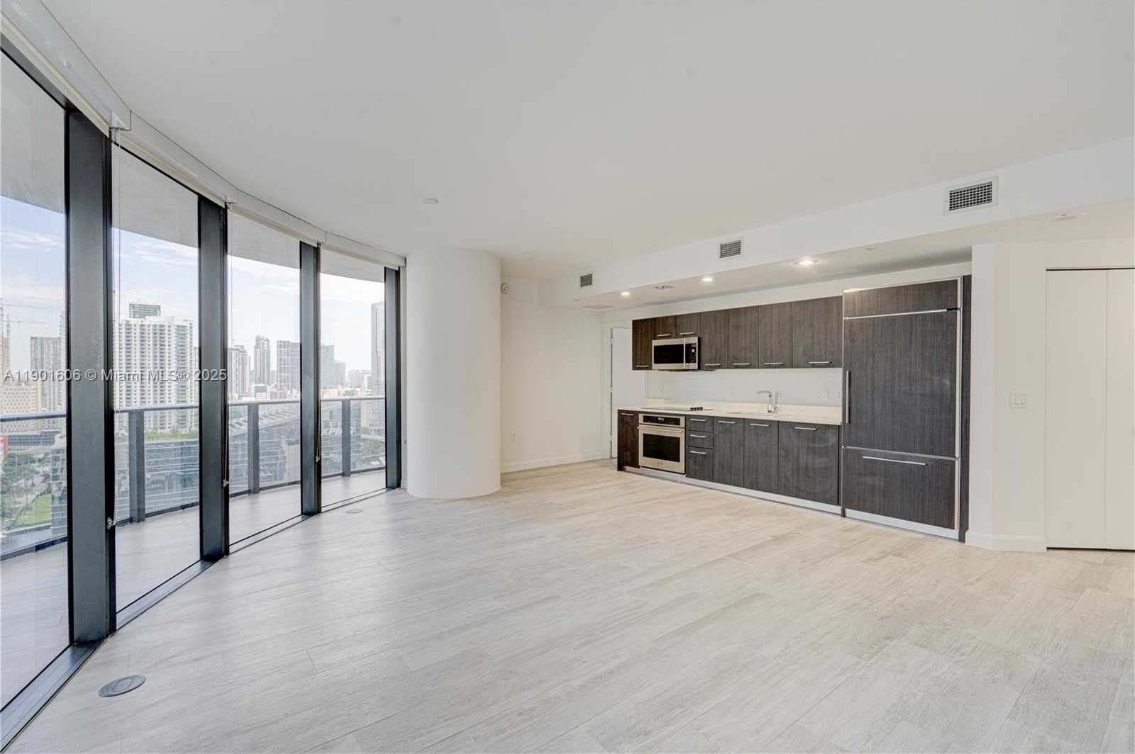 Small Image of 45 SOUTH WEST 9TH ST #2408, Miami Number 5