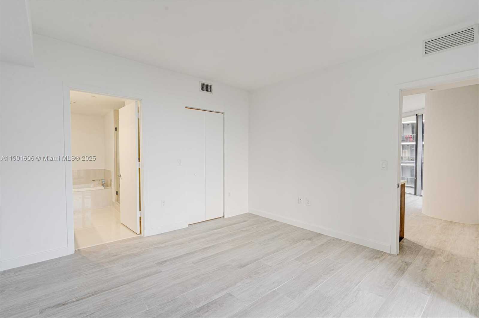 Small Image of 45 SOUTH WEST 9TH ST #2408, Miami Number 8