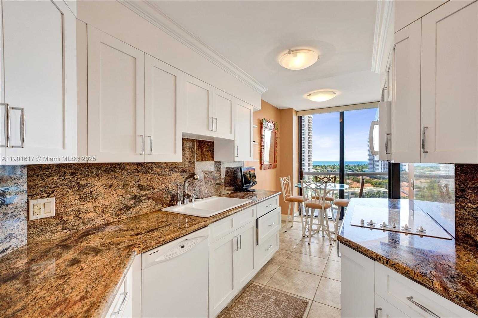 Small Image of 3610 YACHT CLUB DR #PH07, Aventura Number 15