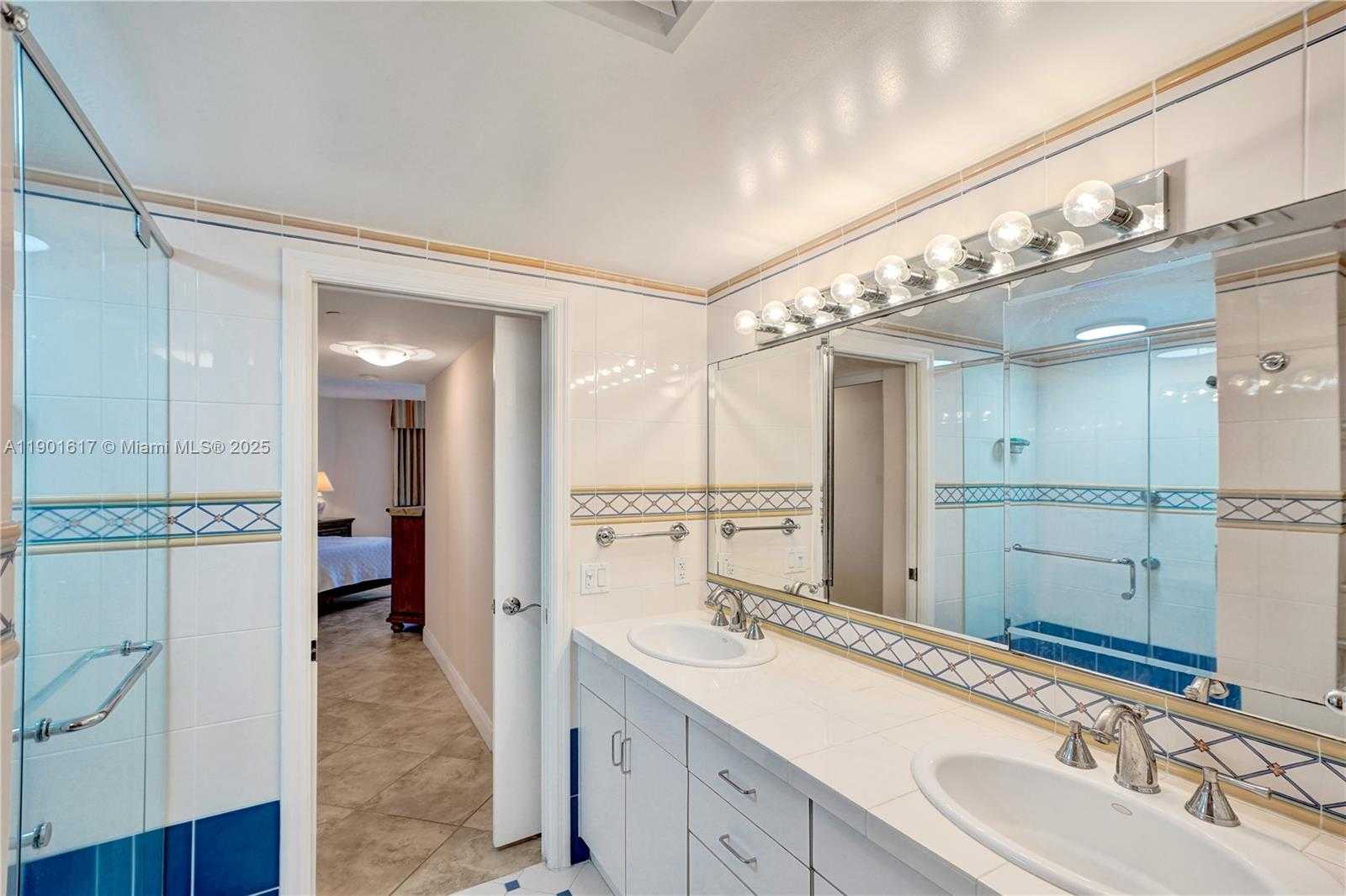 Small Image of 3610 YACHT CLUB DR #PH07, Aventura Number 33