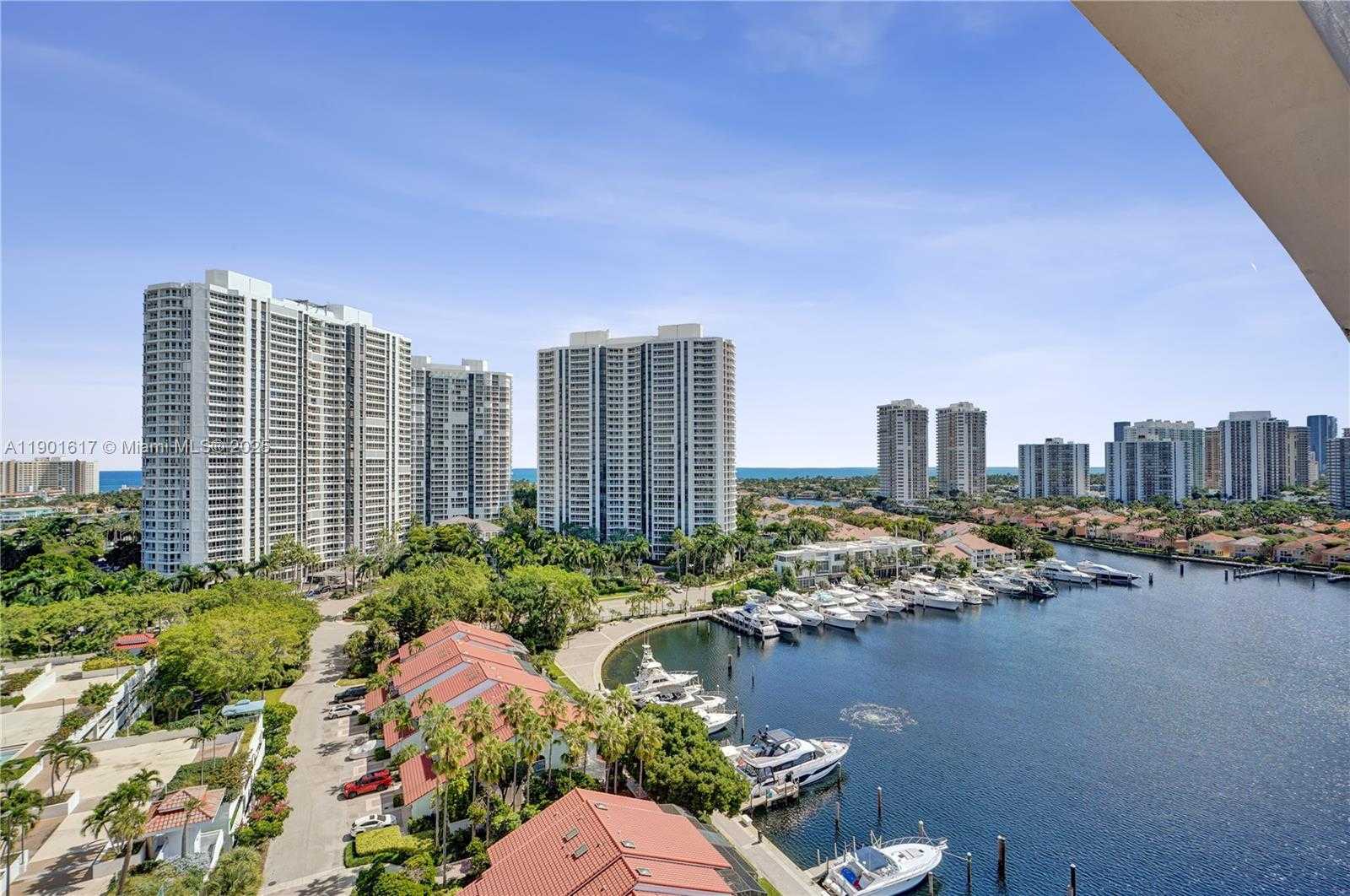 Small Image of 3610 YACHT CLUB DR #PH07, Aventura Number 47