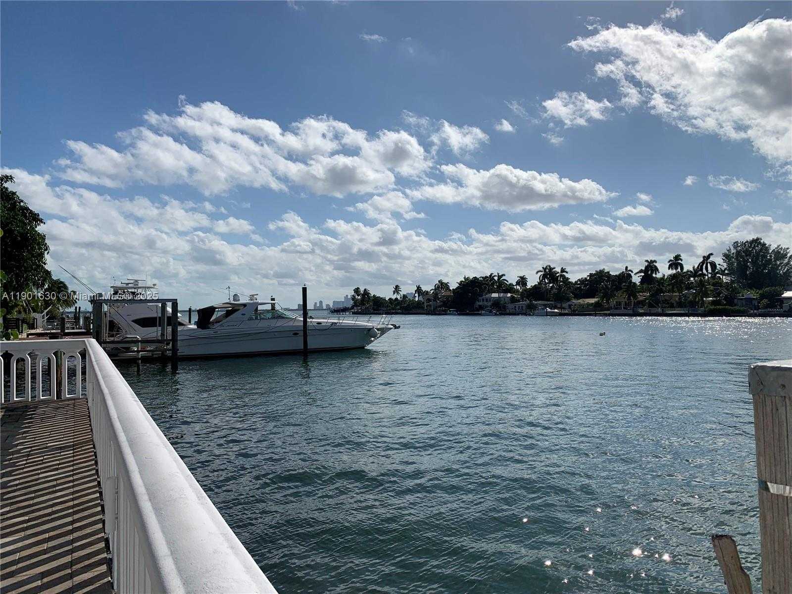 Small Image of 1455 NORTH TREASURE DR #2M, North Bay Village Number 22