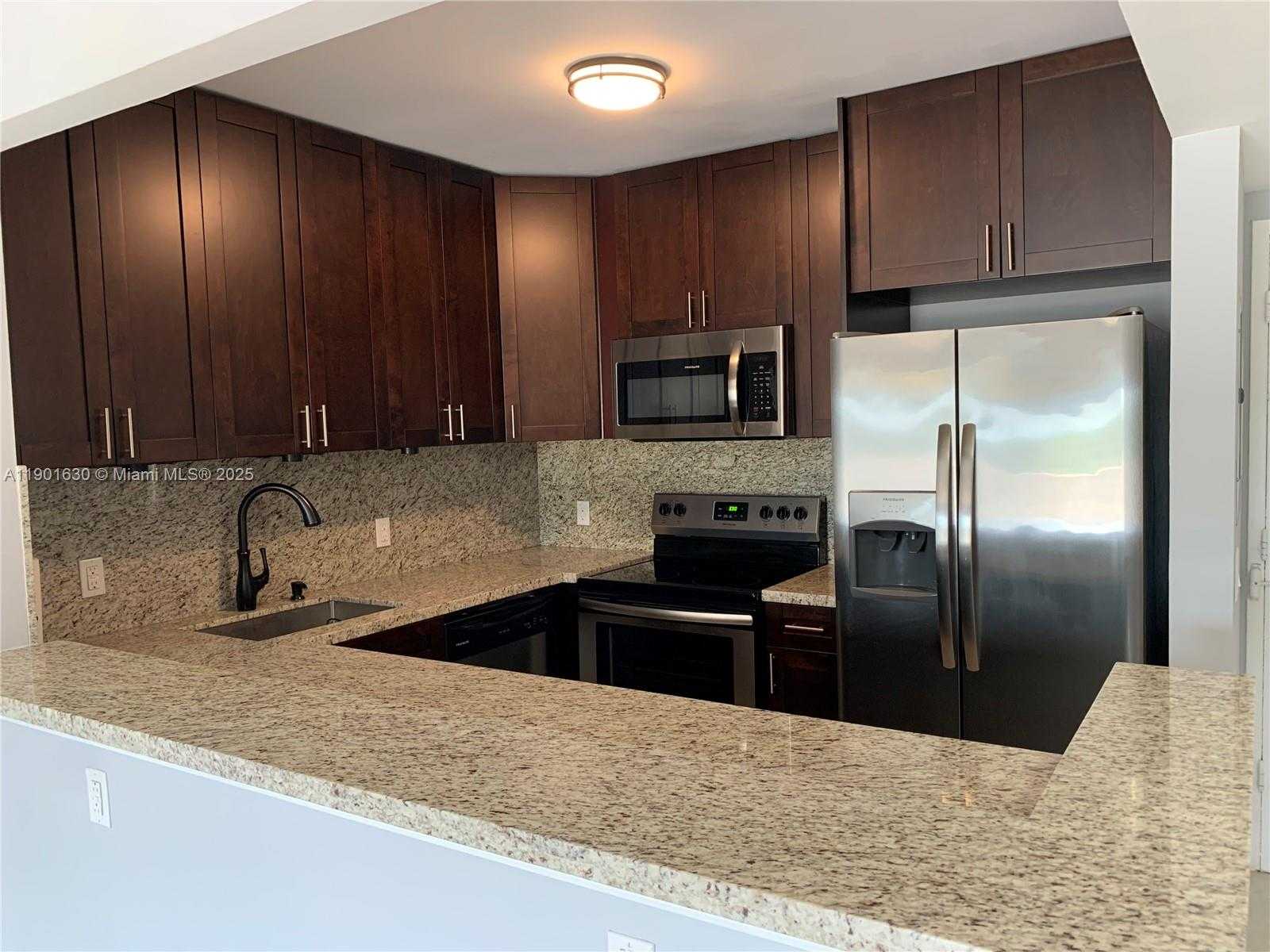 Small Image of 1455 NORTH TREASURE DR #2M, North Bay Village Number 5