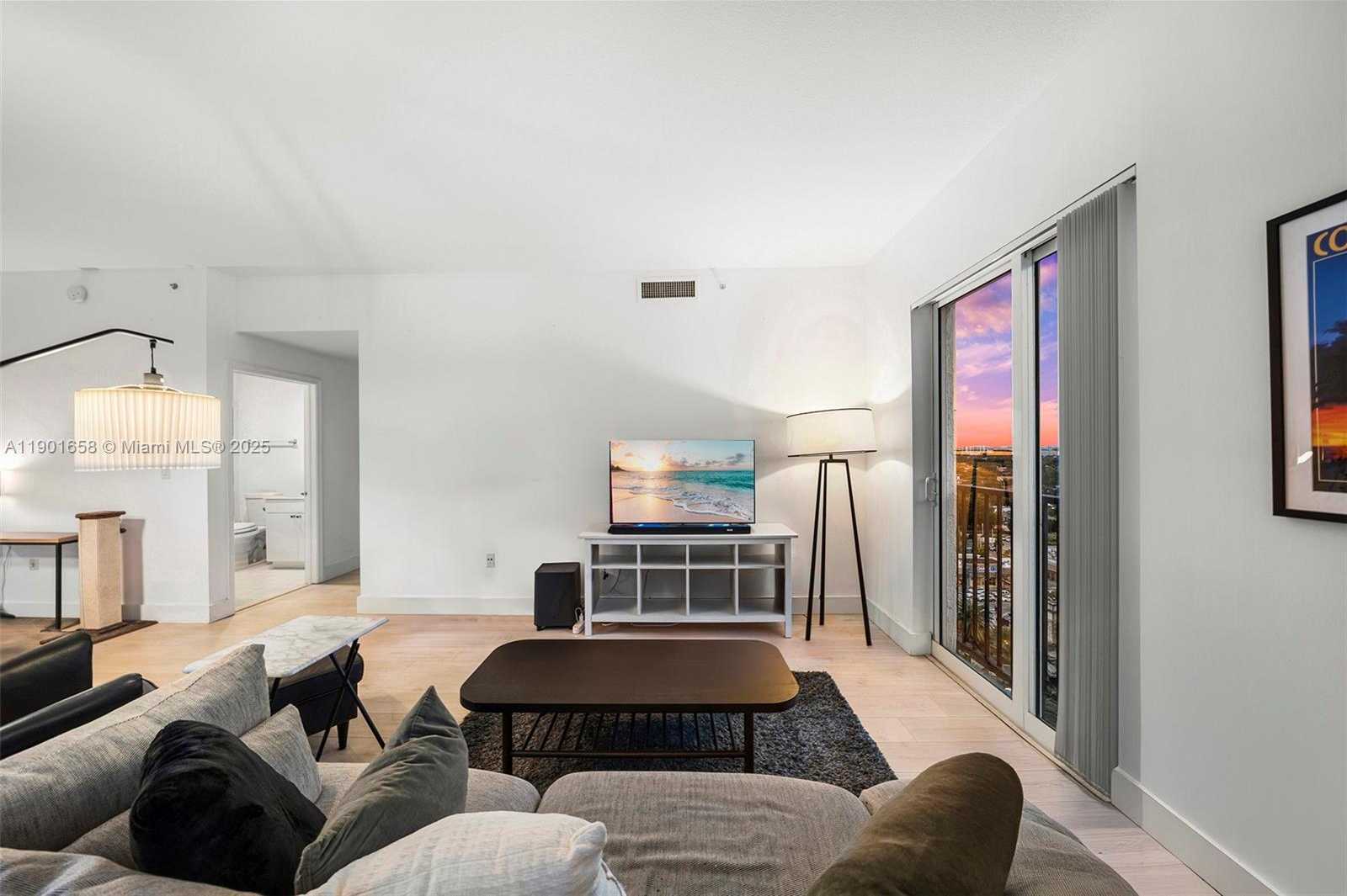 Small Image of 10 ARAGON AVE #1417, Coral Gables Number 10