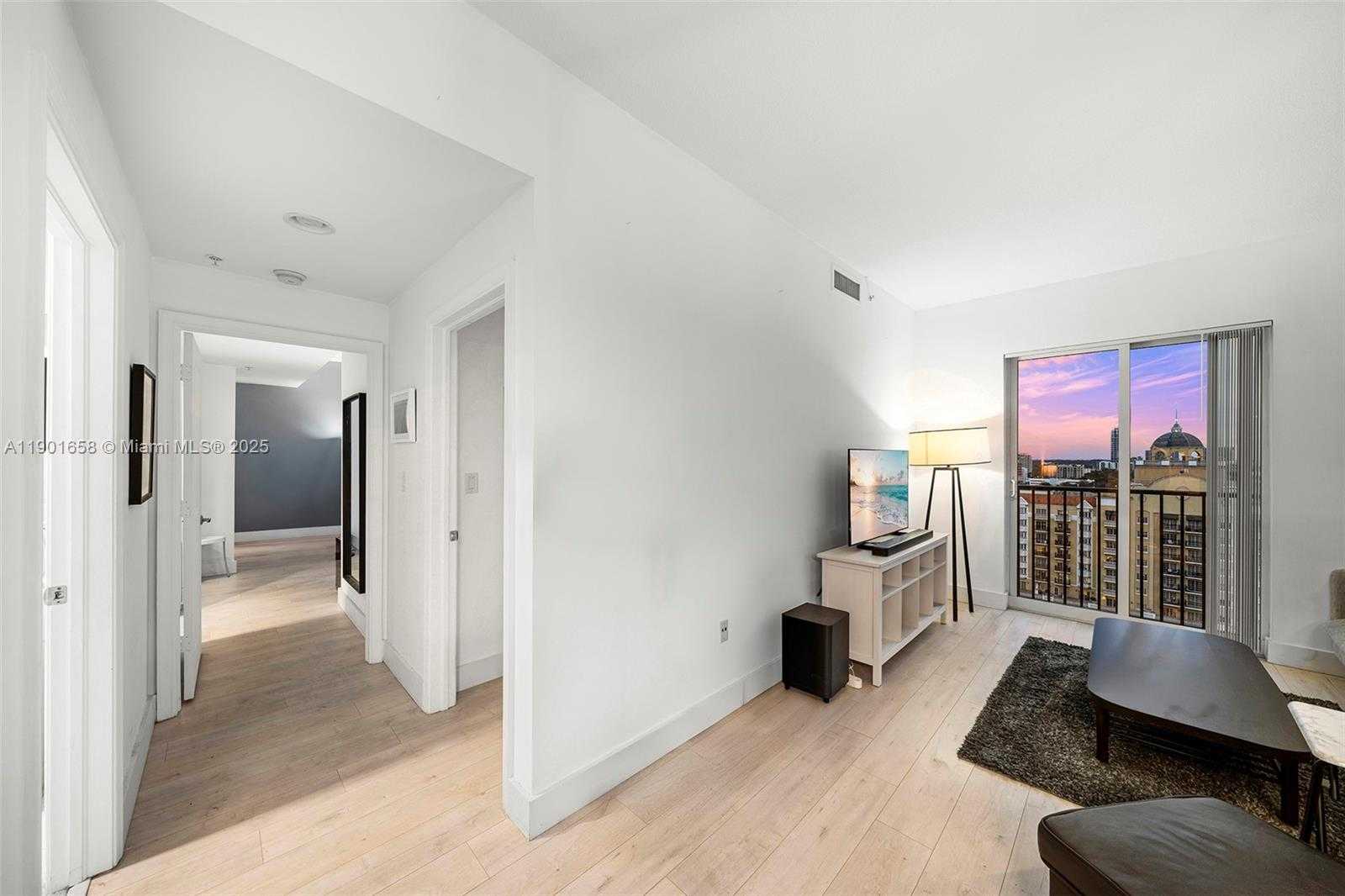 Small Image of 10 ARAGON AVE #1417, Coral Gables Number 14
