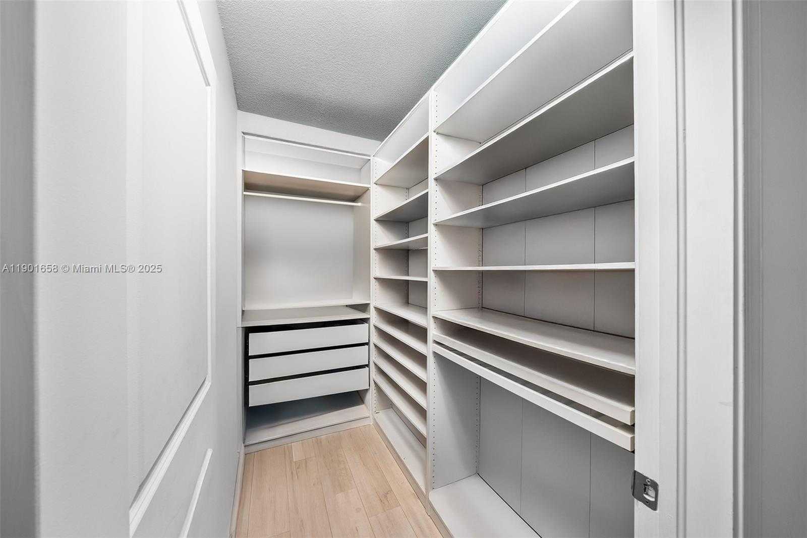 Small Image of 10 ARAGON AVE #1417, Coral Gables Number 18