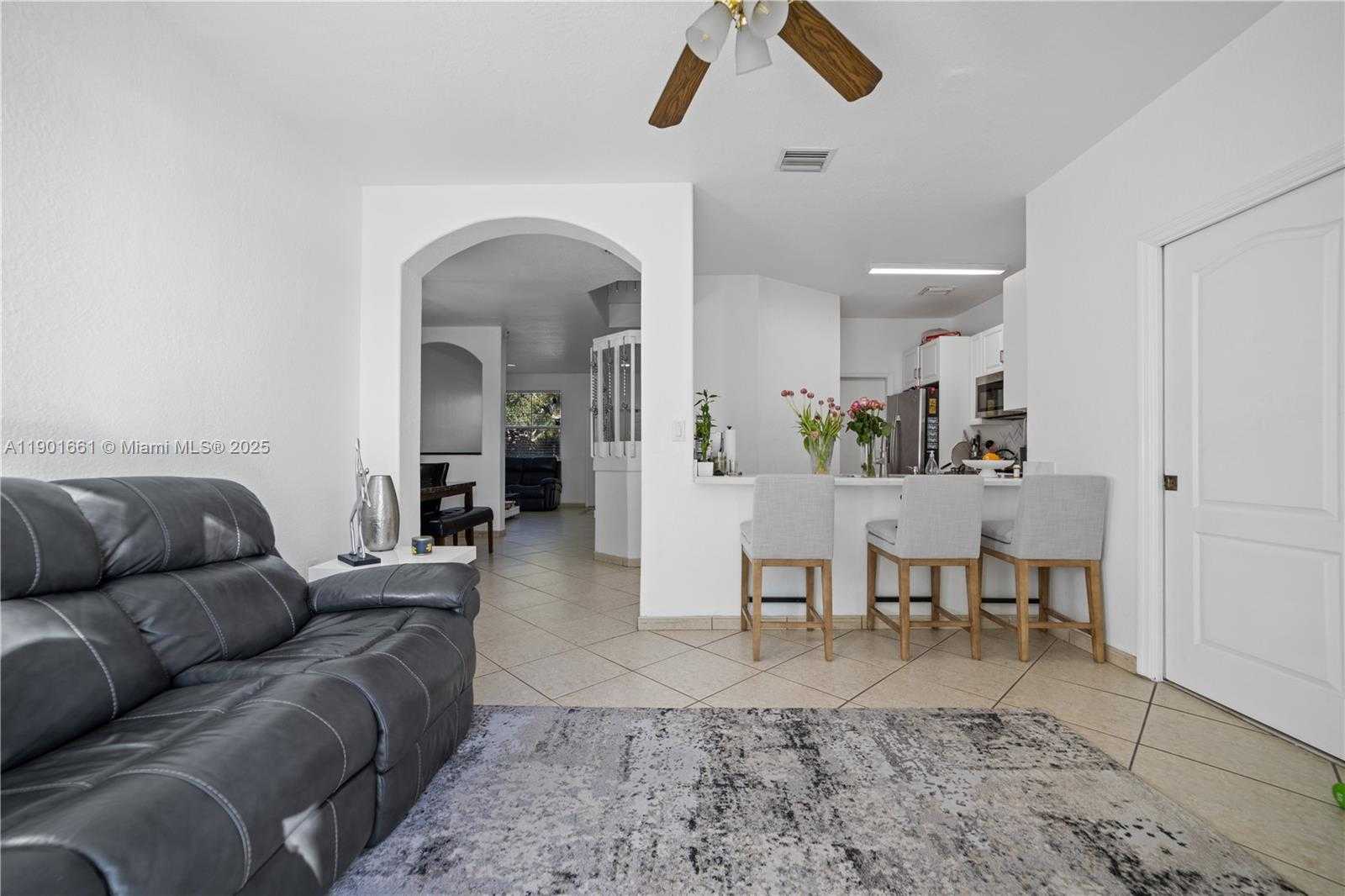 Small Image of 16910 SOUTH WEST 39TH CT #16910, Miramar Number 6