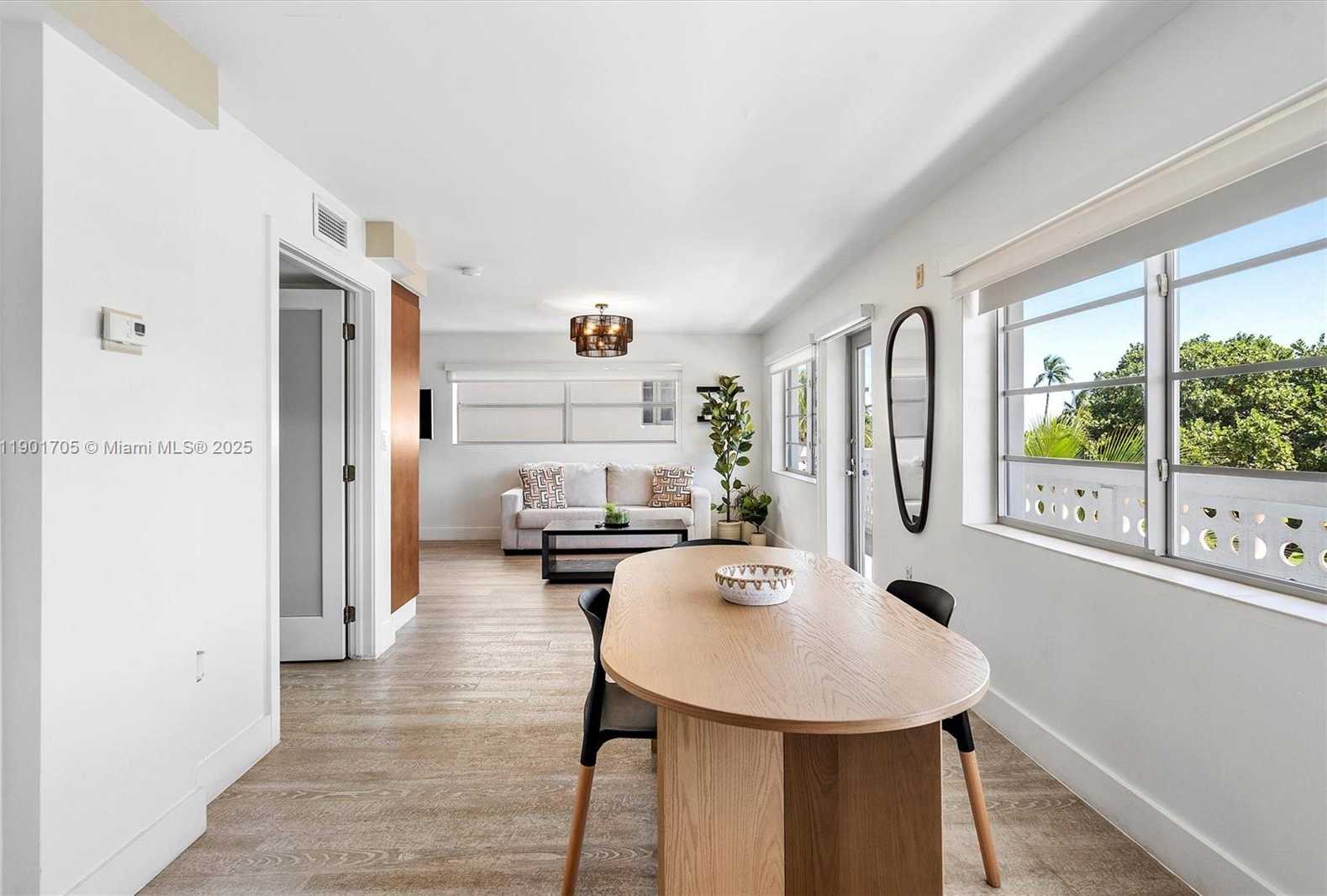 Small Image of 1024 OCEAN DR #A301, Miami Beach Number 10