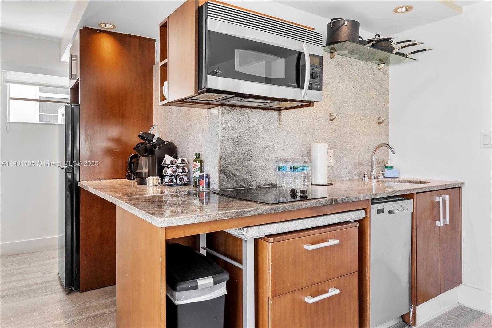 Small Image of 1024 OCEAN DR #A301, Miami Beach Number 12