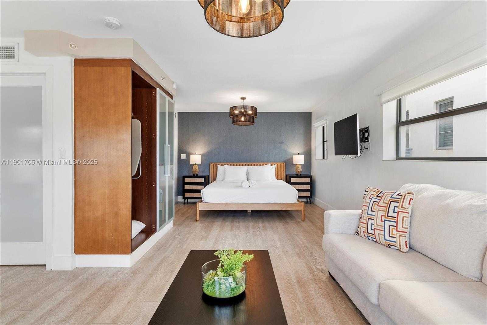 Small Image of 1024 OCEAN DR #A301, Miami Beach Number 16