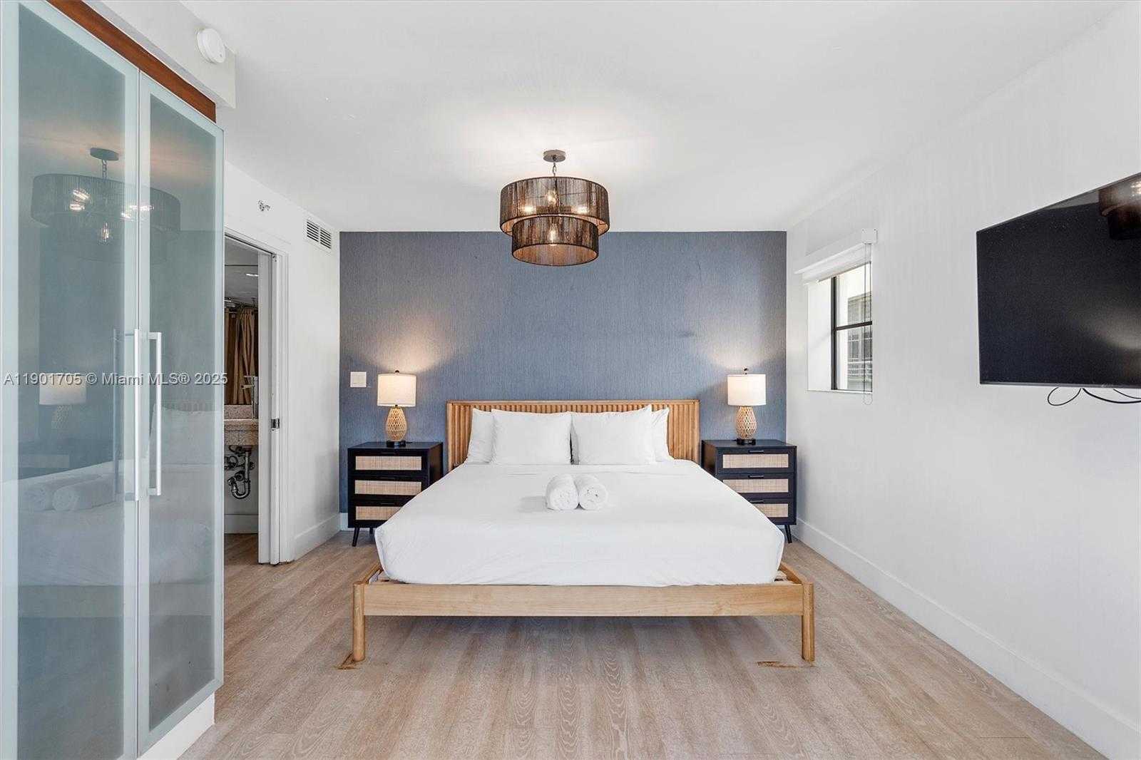 Small Image of 1024 OCEAN DR #A301, Miami Beach Number 17