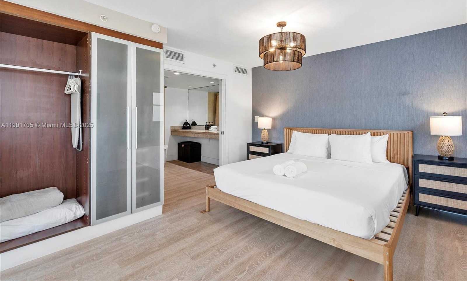 Small Image of 1024 OCEAN DR #A301, Miami Beach Number 18