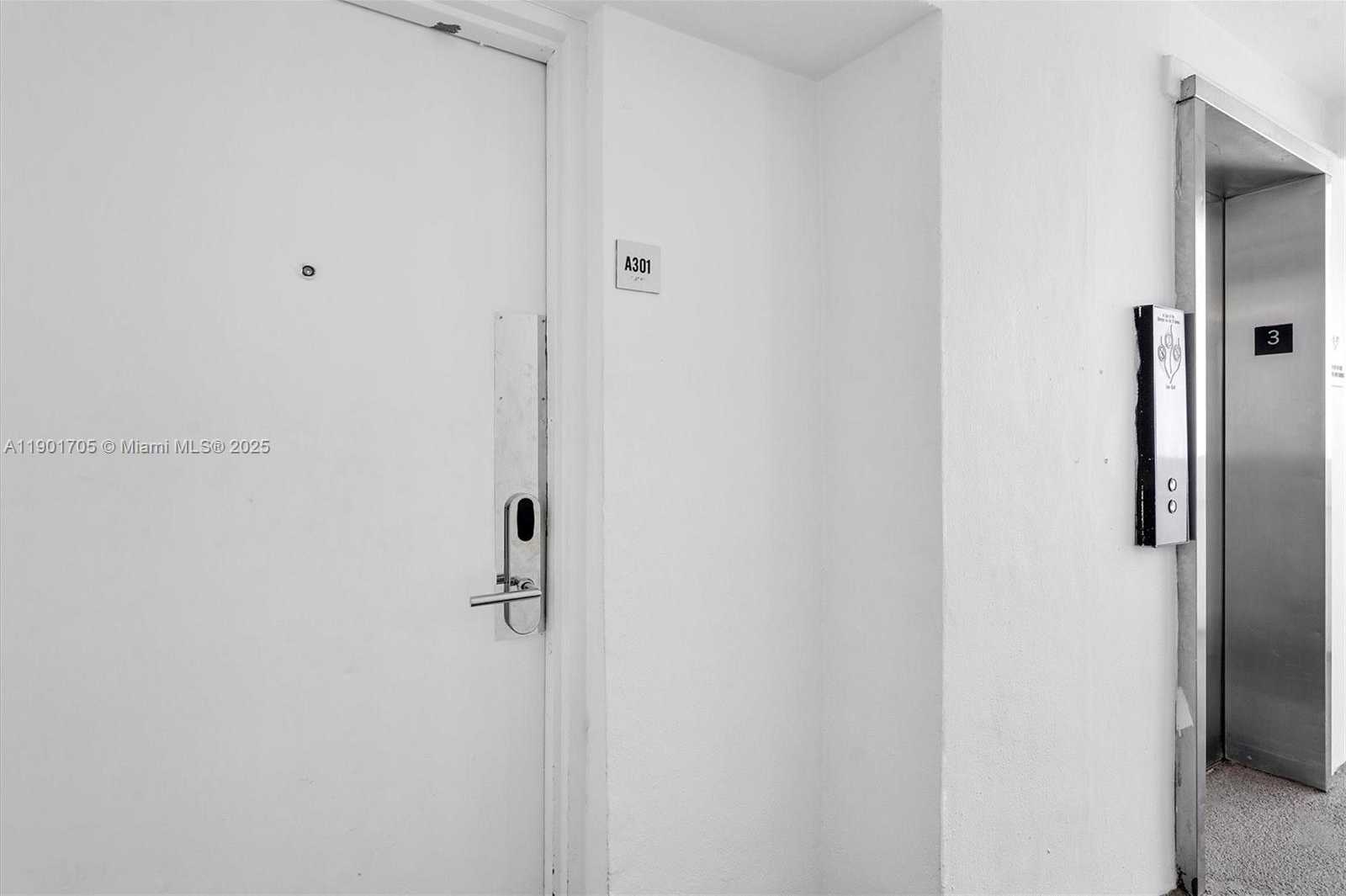 Small Image of 1024 OCEAN DR #A301, Miami Beach Number 7