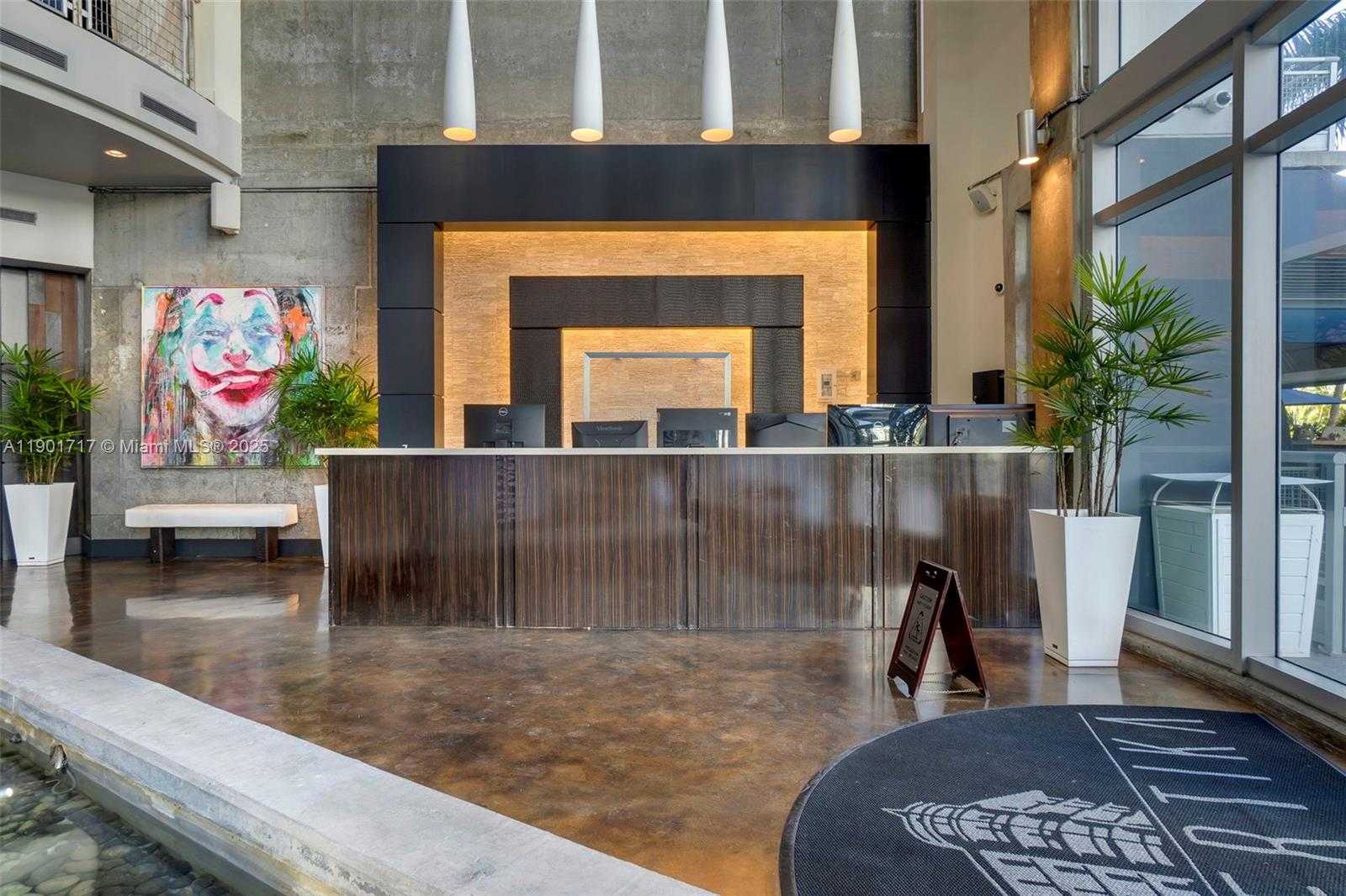 Small Image of 690 SOUTH WEST 1ST CT #2730, Miami Number 18