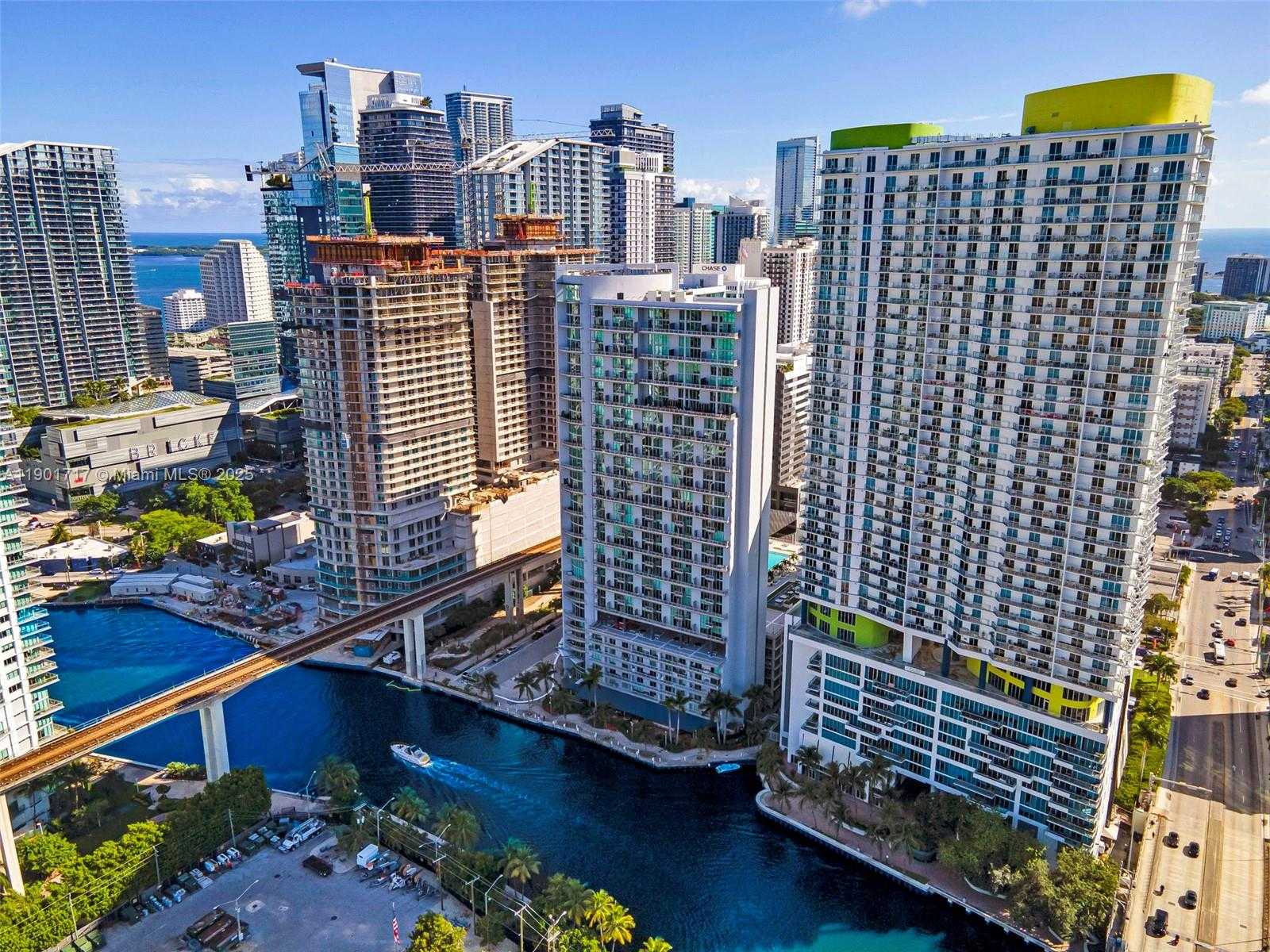 Small Image of 690 SOUTH WEST 1ST CT #2730, Miami Number 27