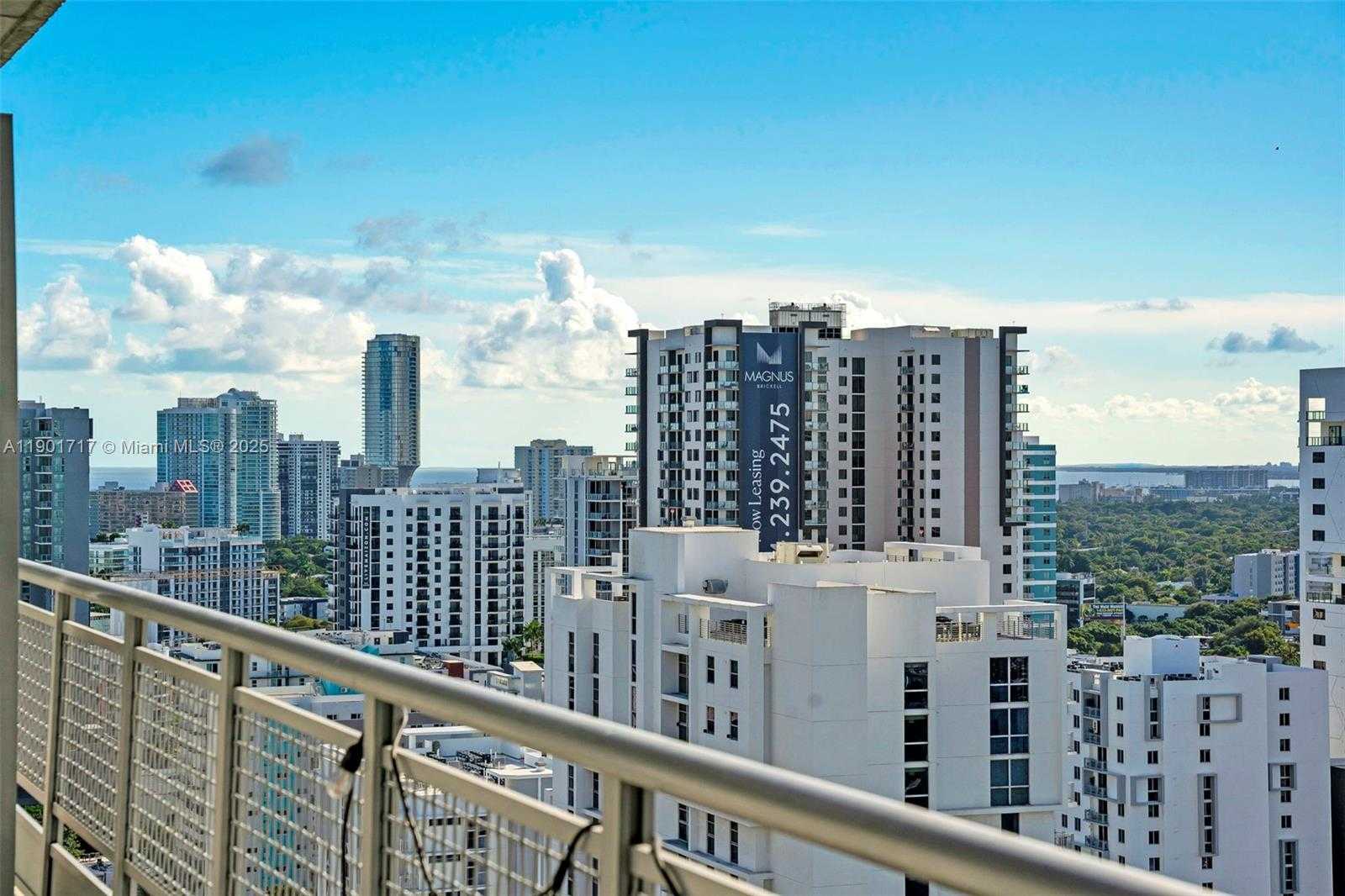 Small Image of 690 SOUTH WEST 1ST CT #2730, Miami Number 6