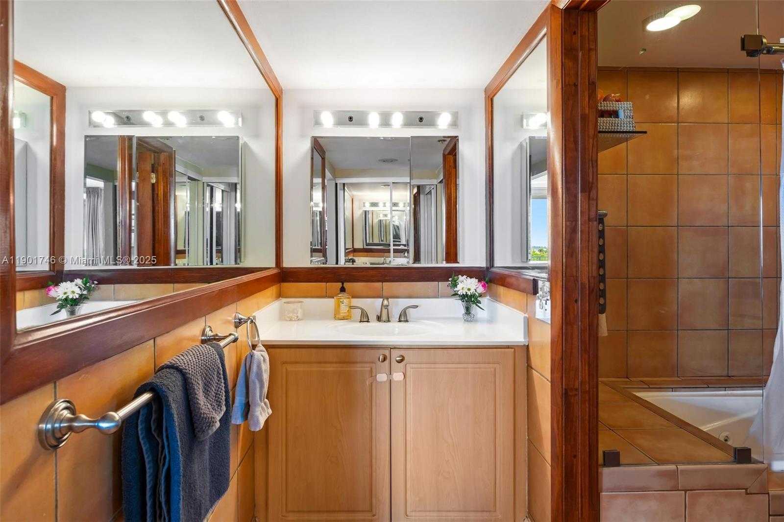 Small Image of 2829 INDIAN CREEK DR #1001+1002, Miami Beach Number 38