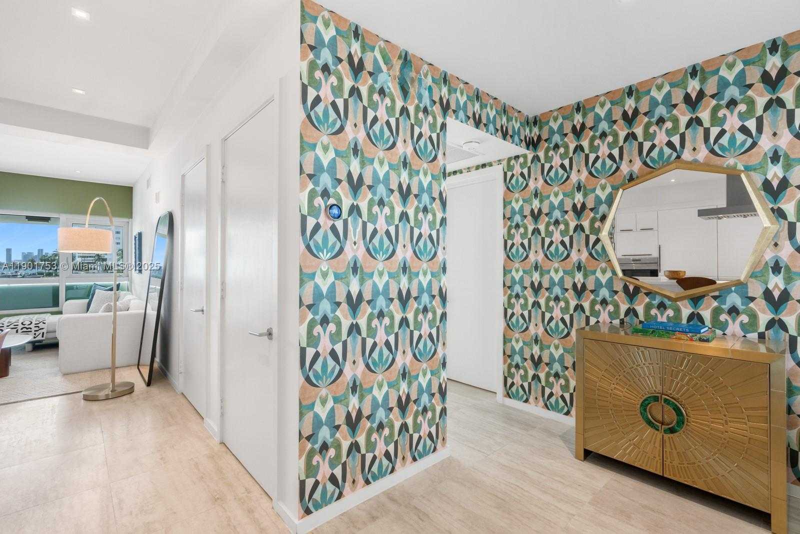 Imagen de Pequeño Objeto