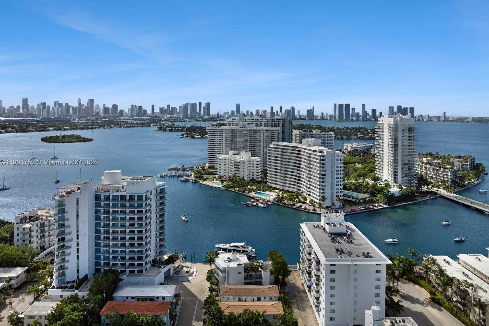 Imagen de Pequeño Objeto