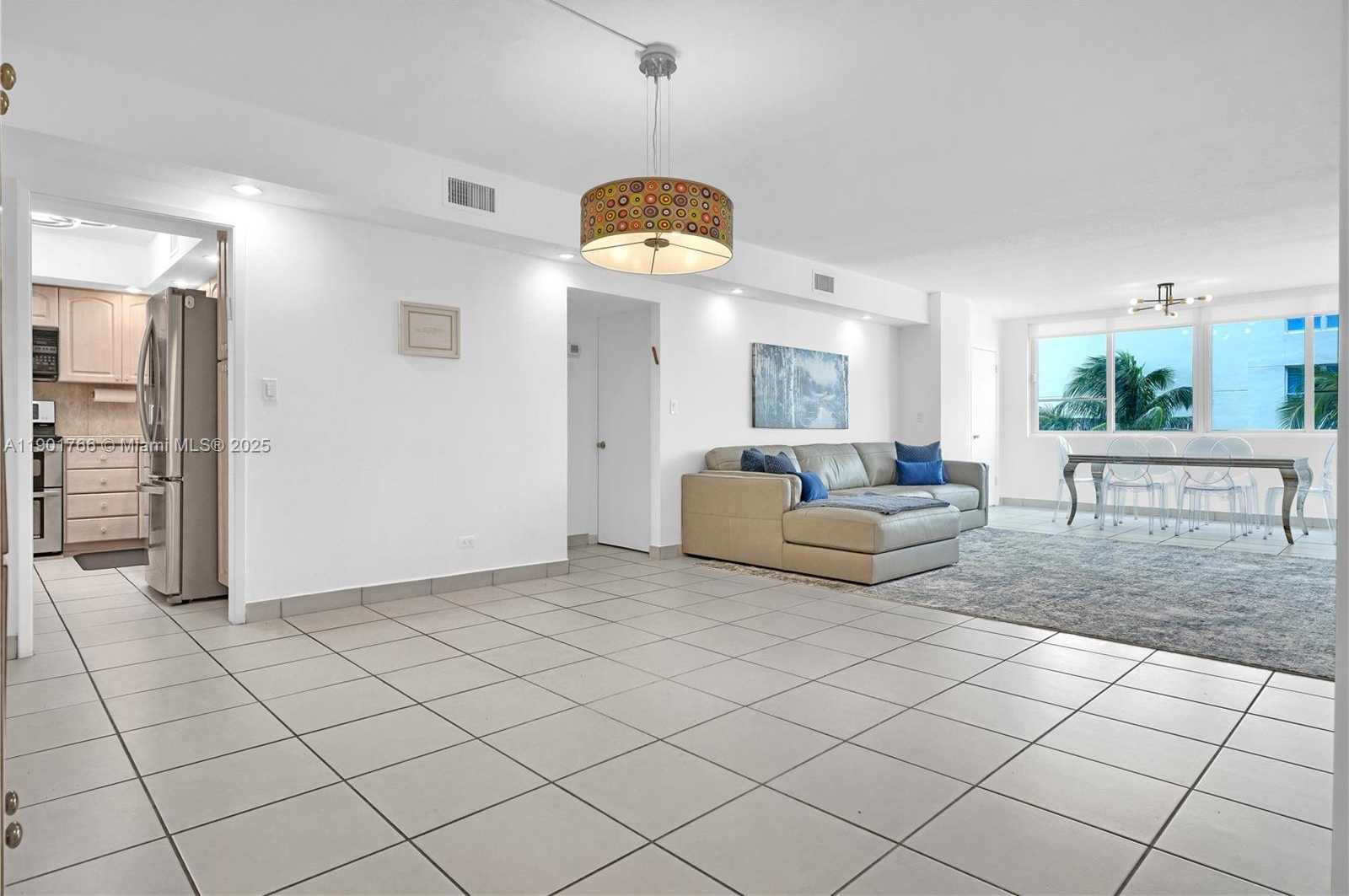Small Image of 5005 COLLINS AVE #824, Miami Beach Number 14