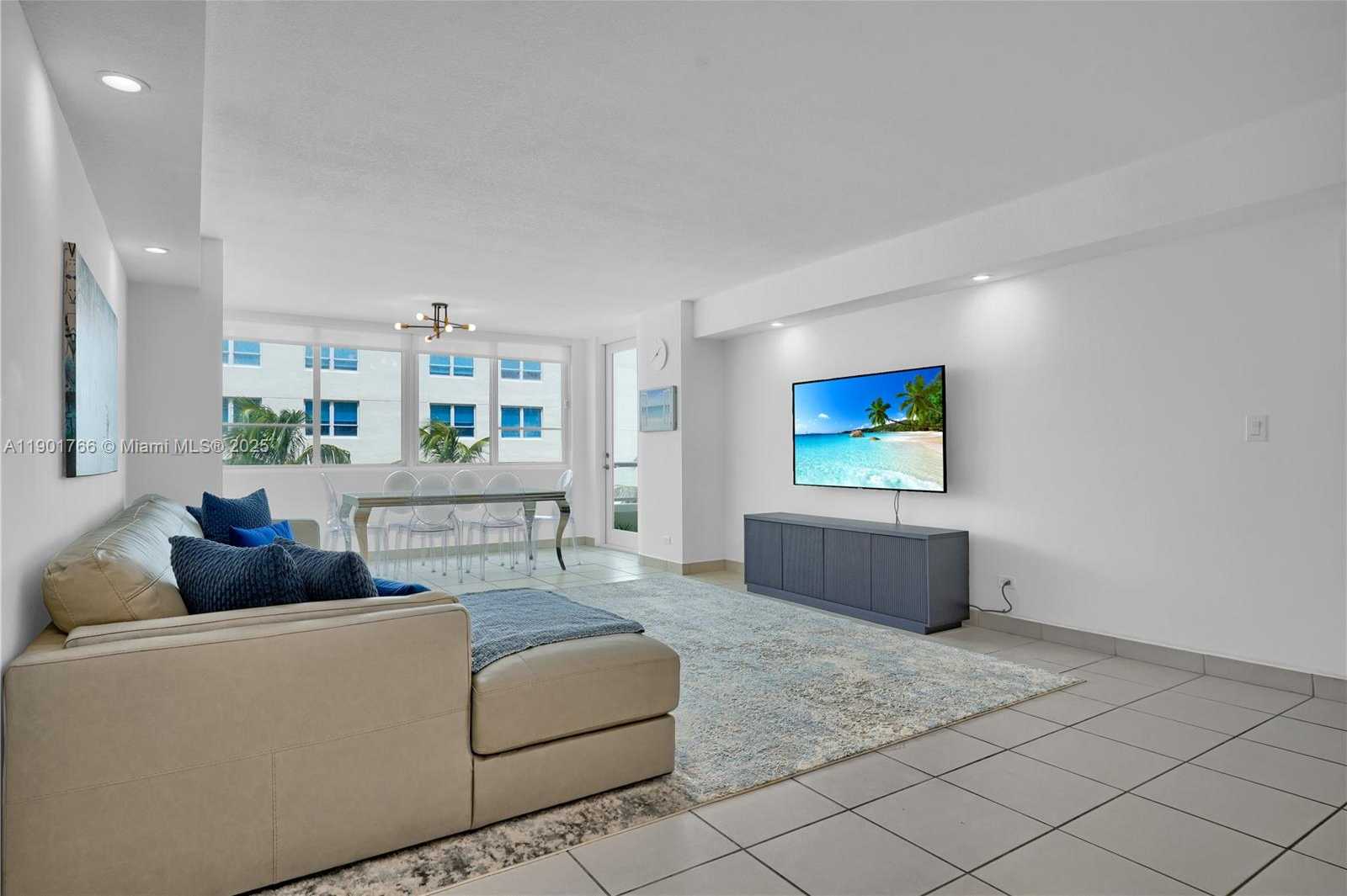 Small Image of 5005 COLLINS AVE #824, Miami Beach Number 15