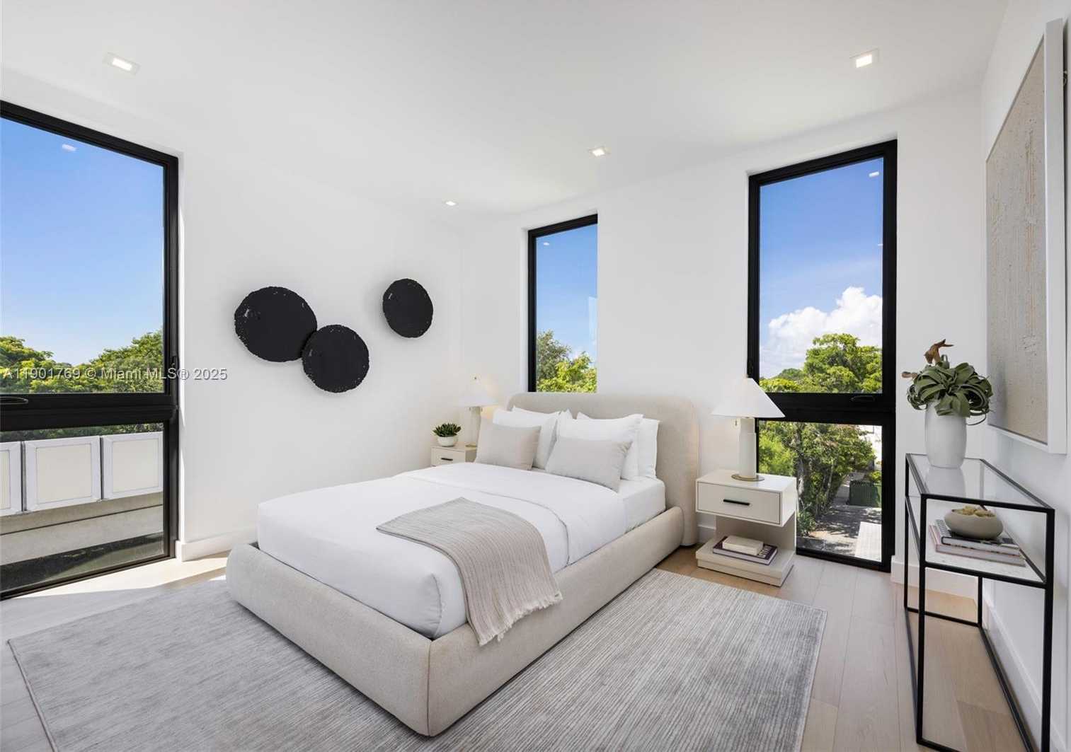 Small Image of 84 SOUTH WEST 28TH RD #4, Miami Number 23