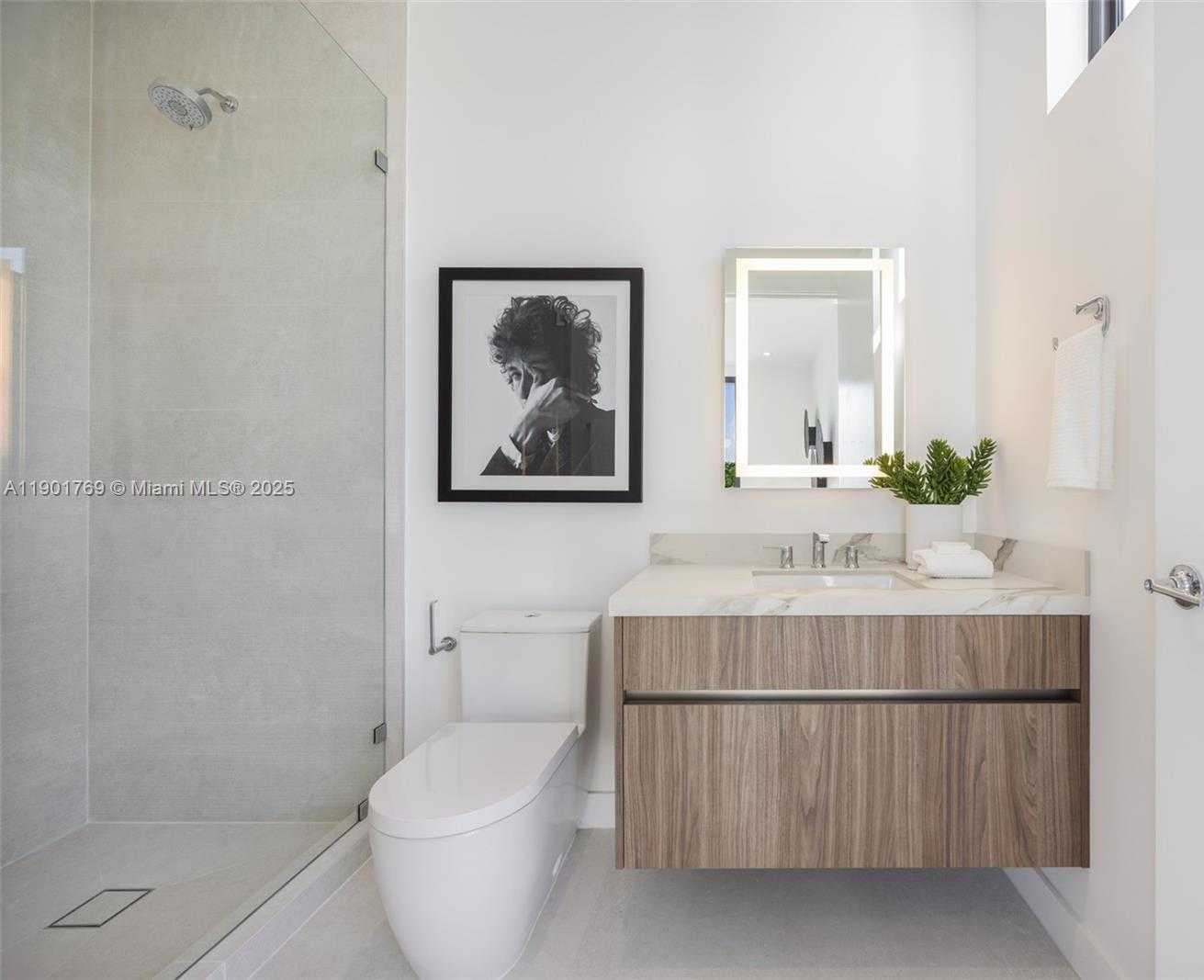 Small Image of 84 SOUTH WEST 28TH RD #4, Miami Number 27