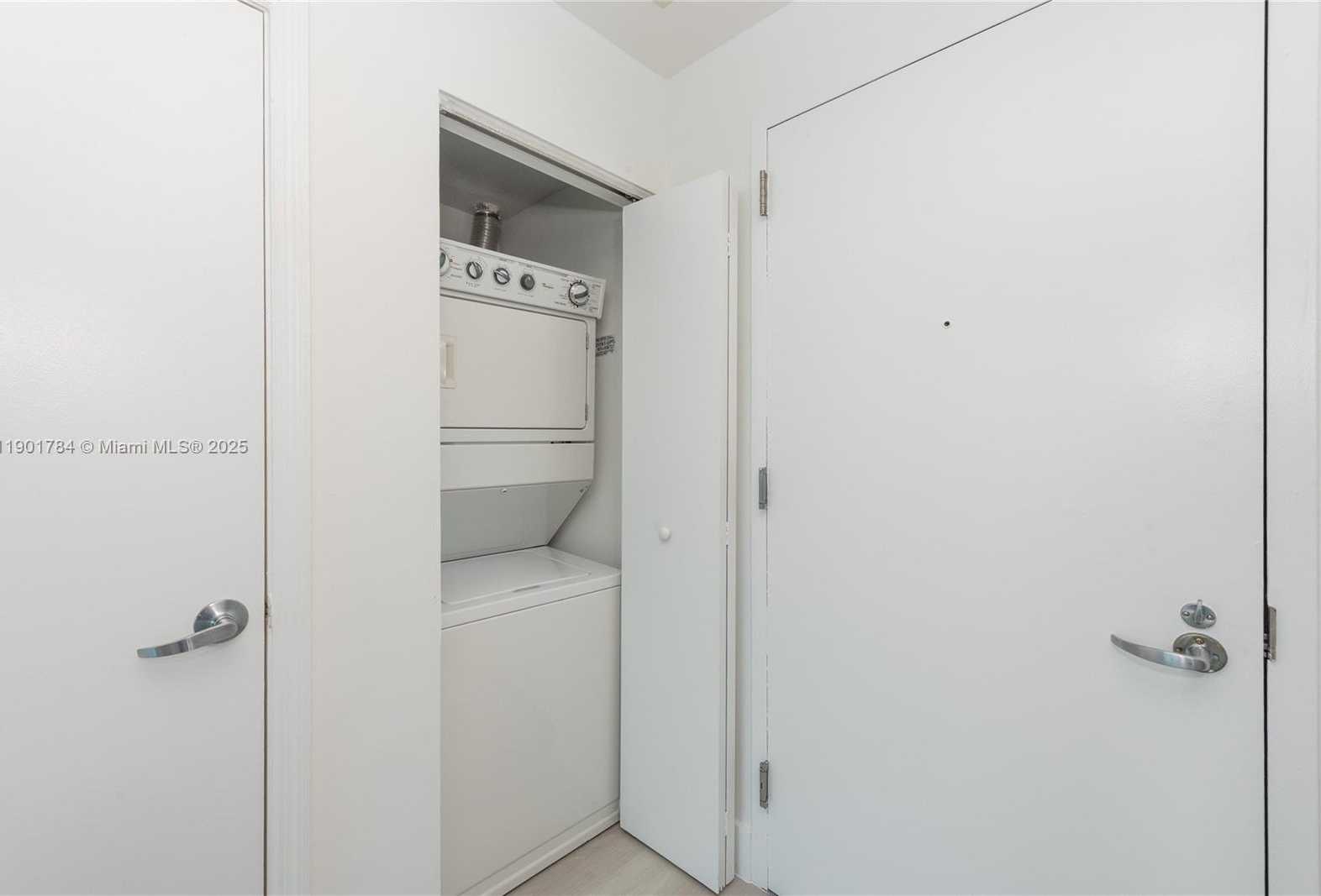 Small Image of 60 SOUTH WEST 13TH ST #2019, Miami Number 11